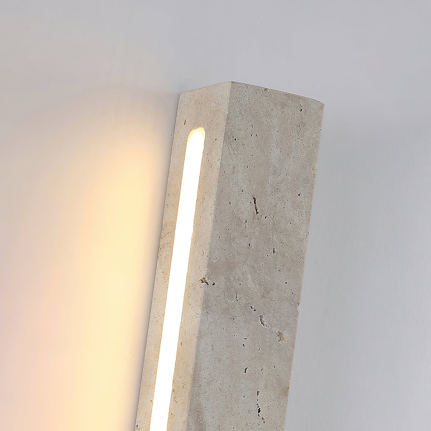 Fini Wall Lamp