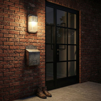 Garden Trading Chatham Outdoor Sconce