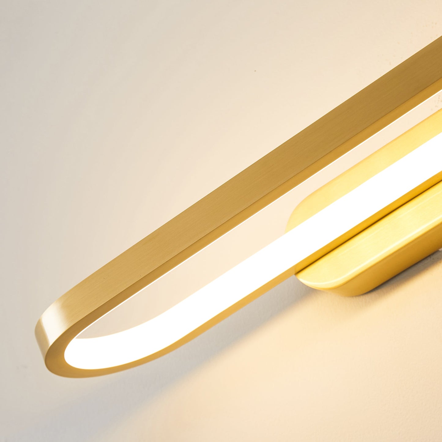 Gianni LED Wall Lamp