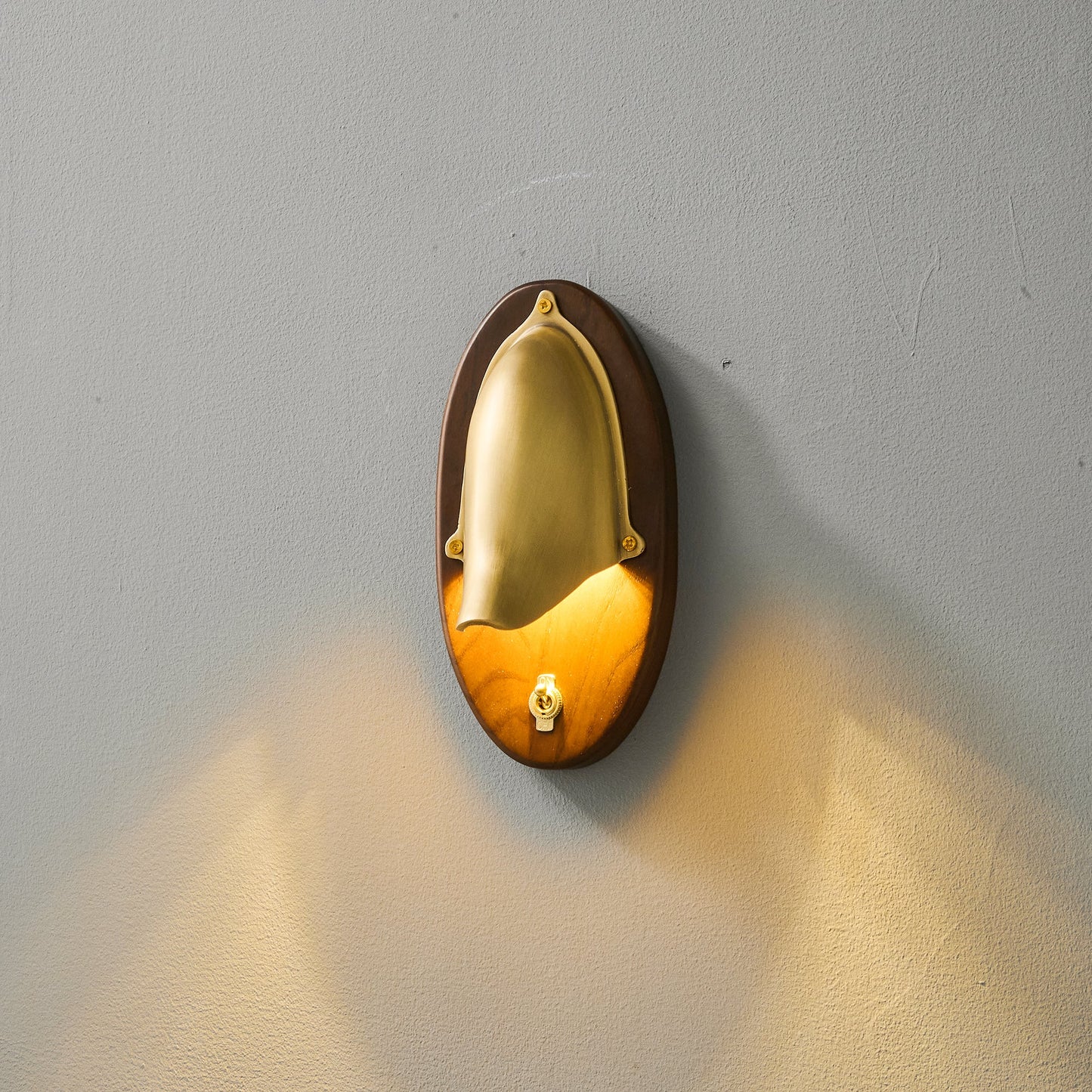 Grant Wall Lamp