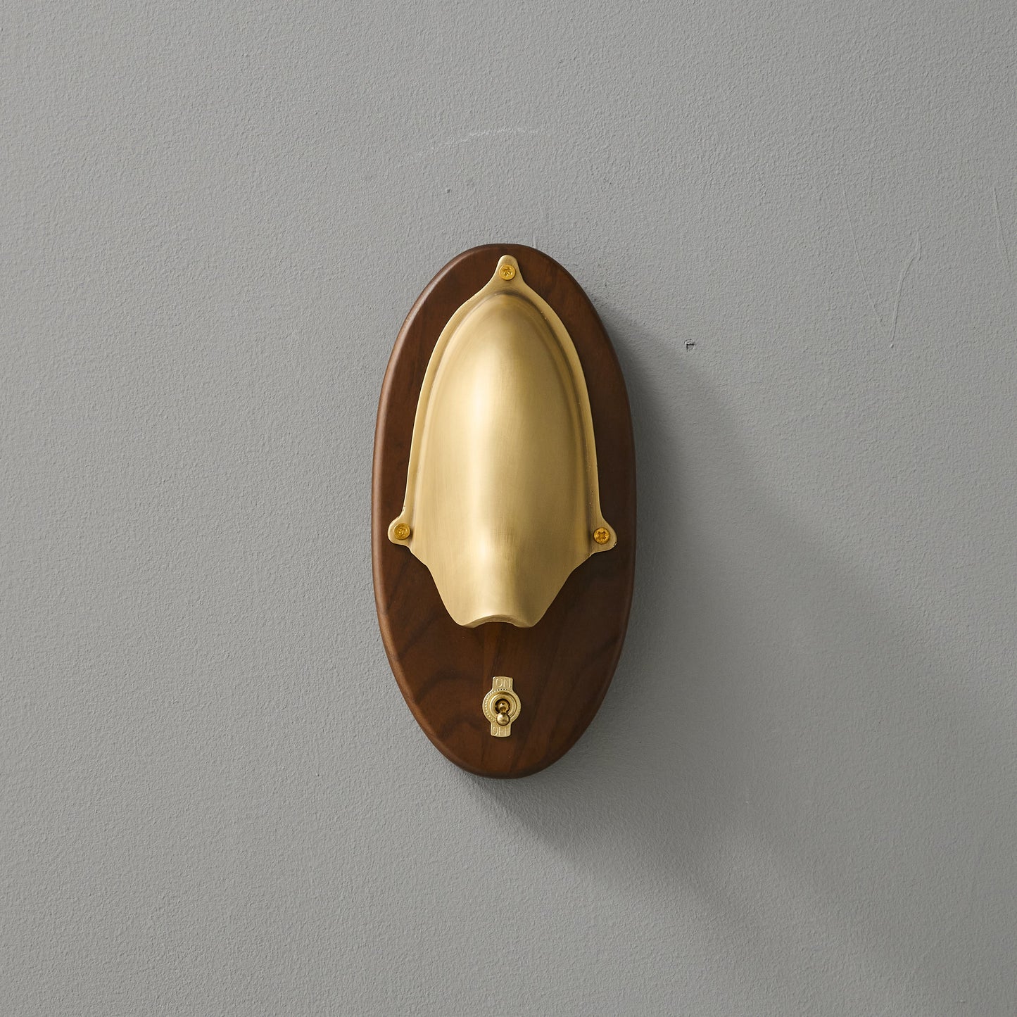 Grant Wall Lamp