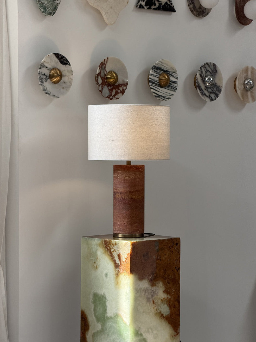 Gravity Table Lamp