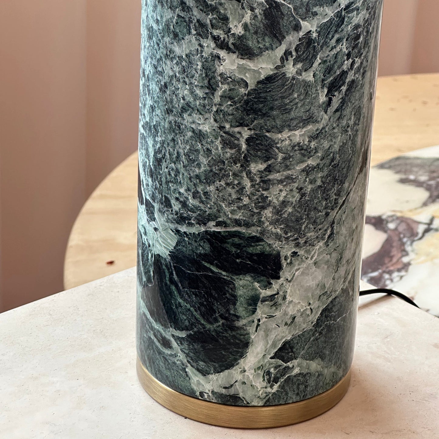 Gravity Table Lamp