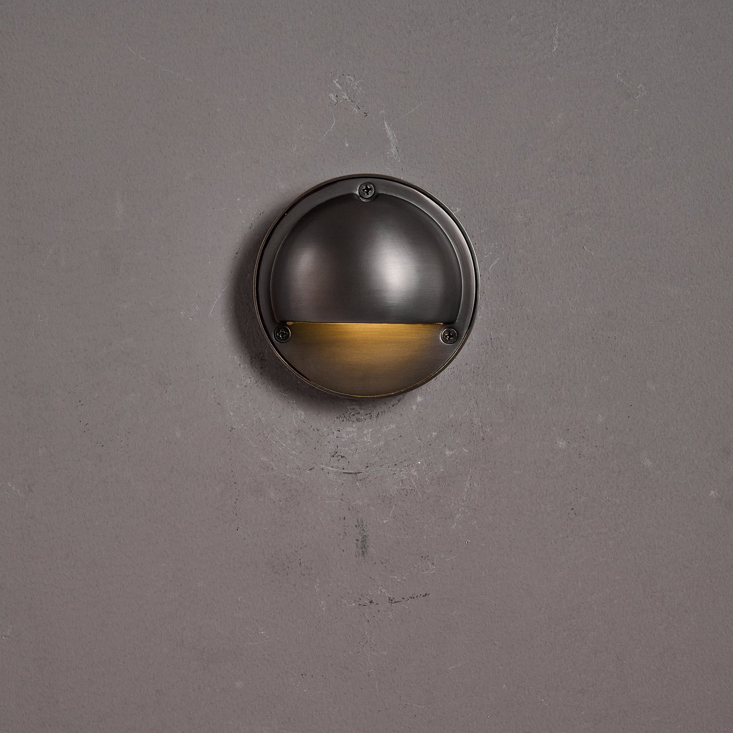 Hardy Wall Lamp