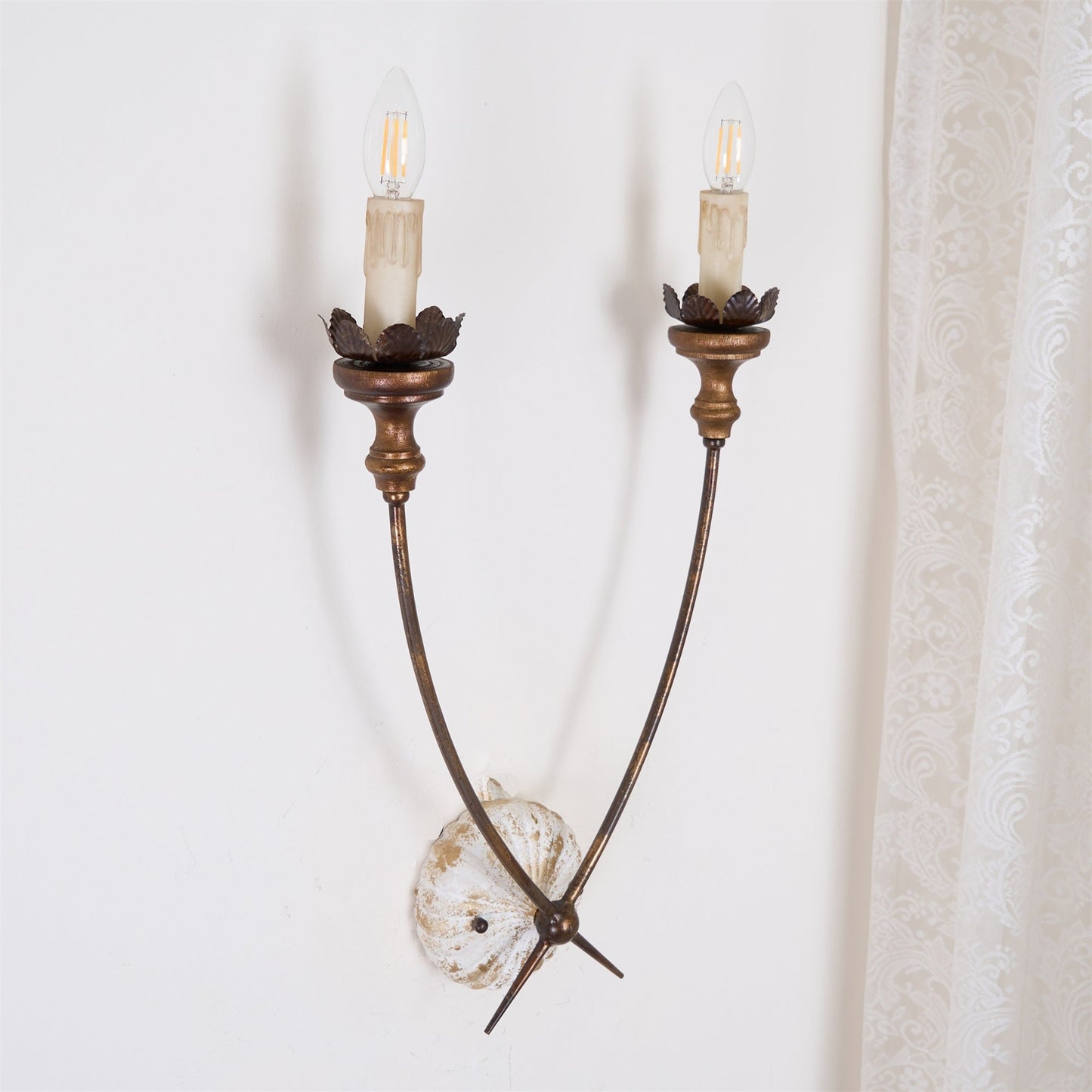 Hasselt Wall Lamp