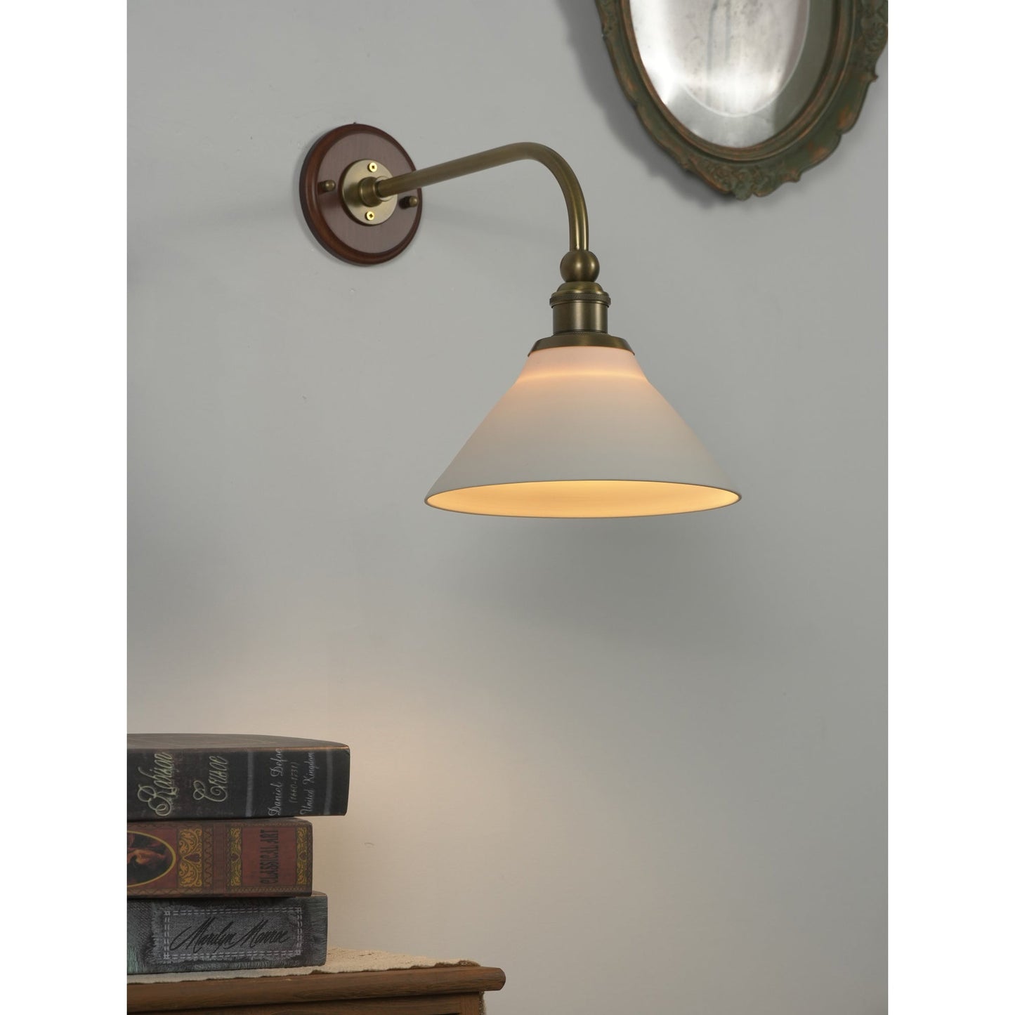 Heirloom Ceramic Wall Lamp