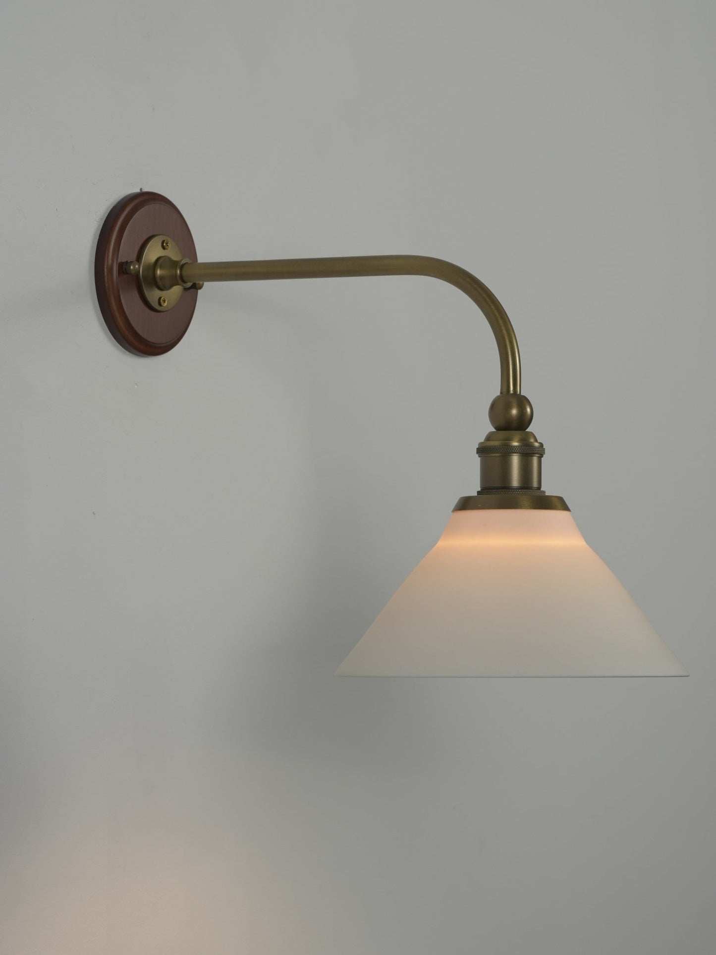 Heirloom Ceramic Wall Lamp