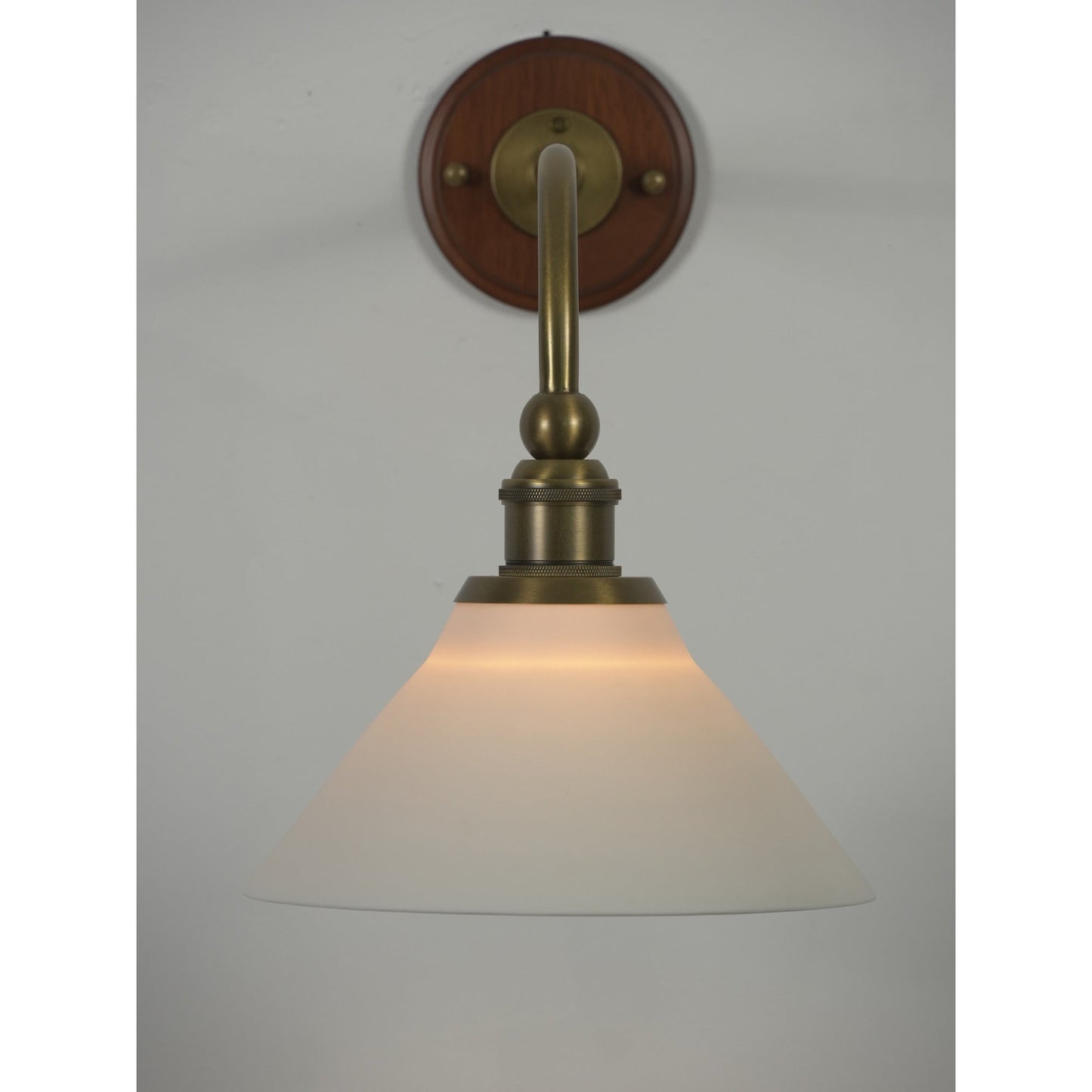 Heirloom Ceramic Wall Lamp