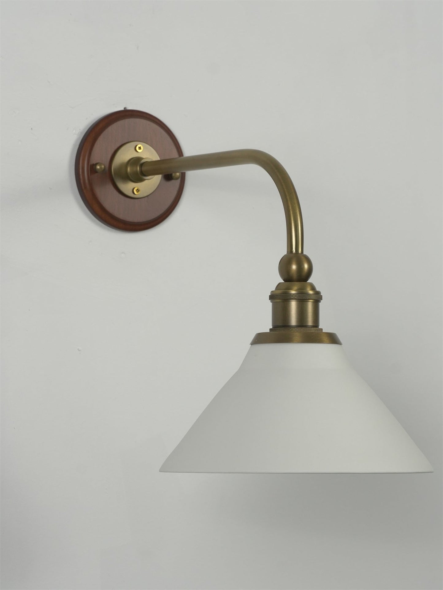 Heirloom Ceramic Wall Lamp