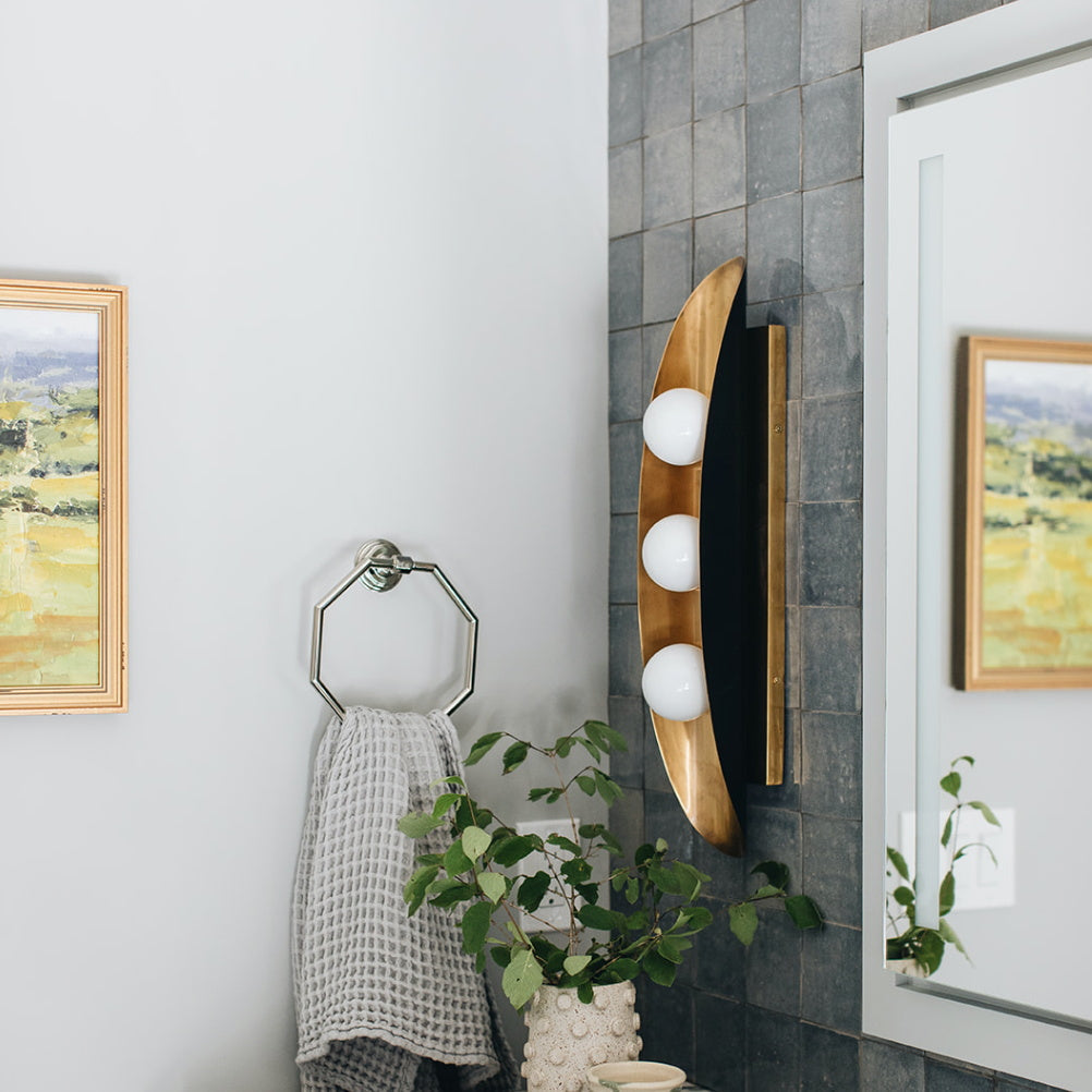 Hopper Wall Lamp
