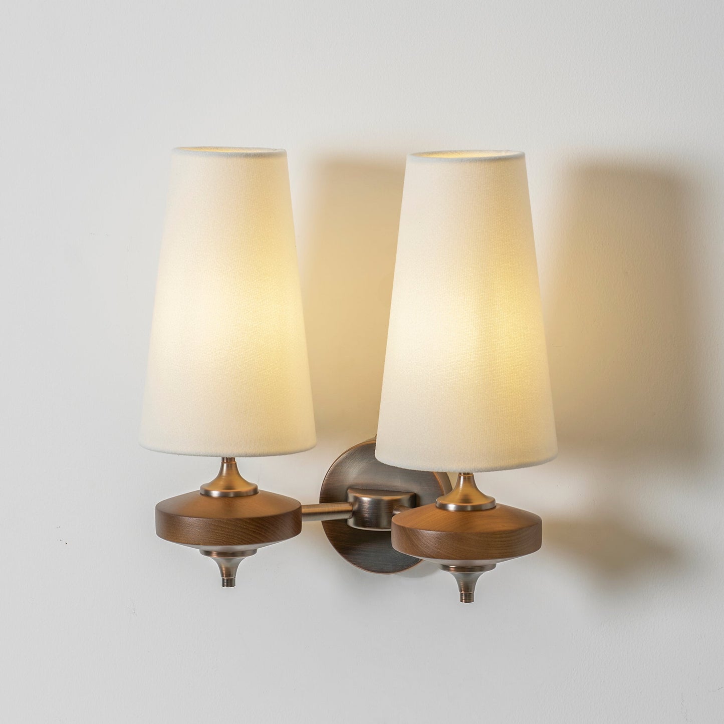 Hour Rho Wall Lamp