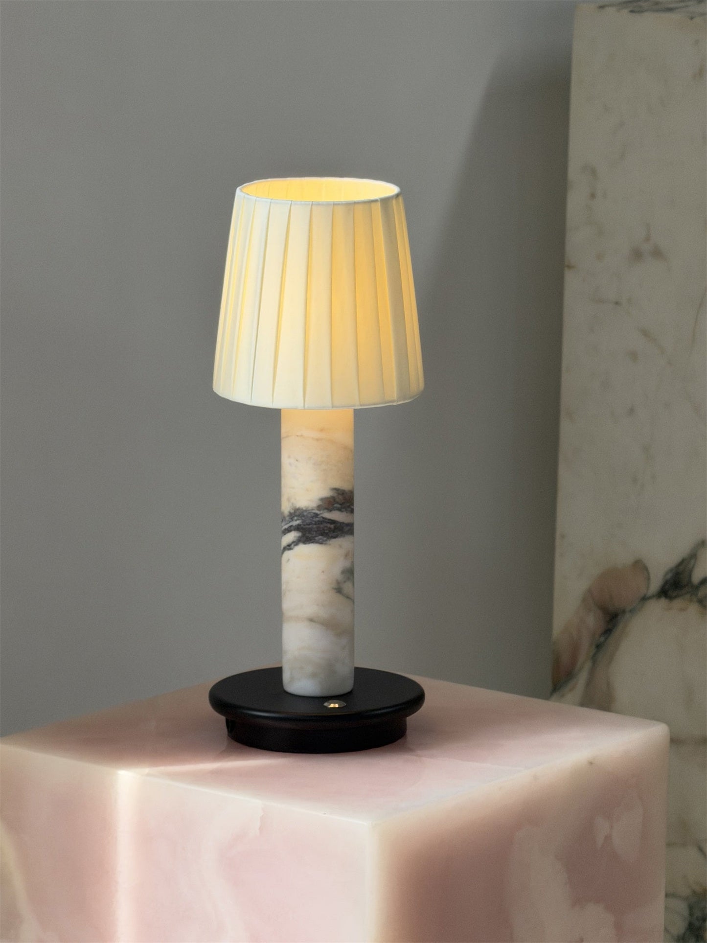 Jorgen Table Lamp (Built-in Battery)
