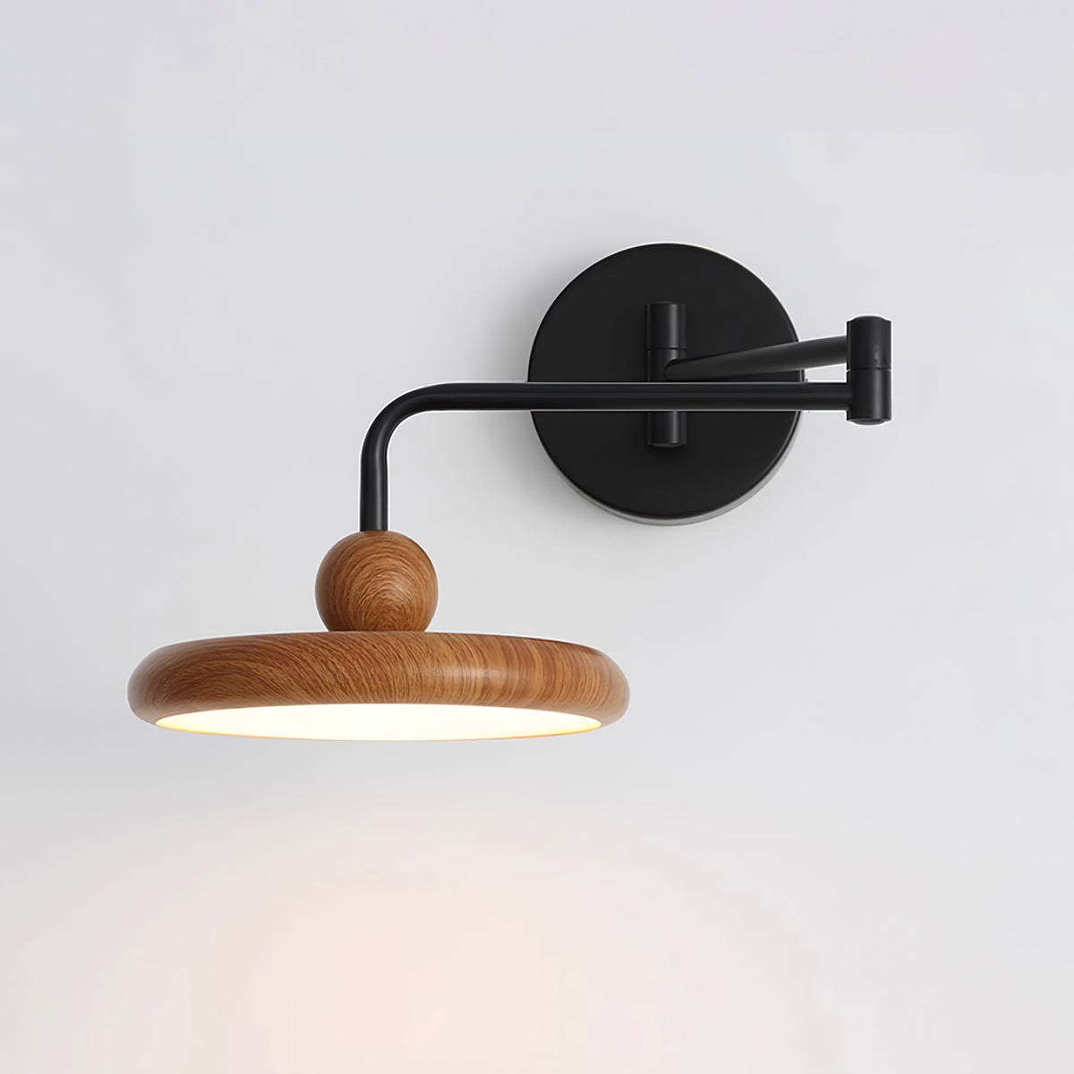 Karlin Wall Lamp