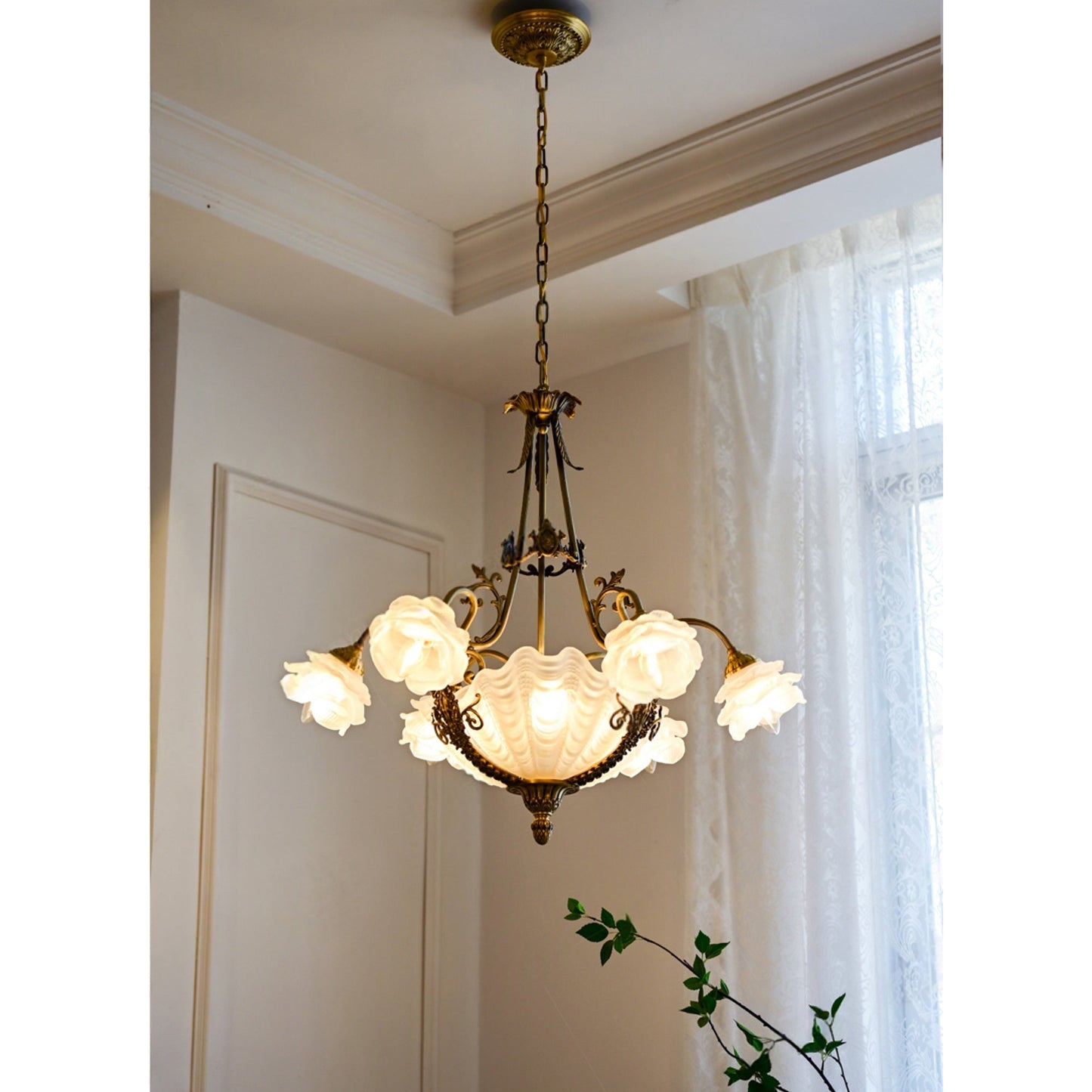 Kensington Palace Grand Chandelier