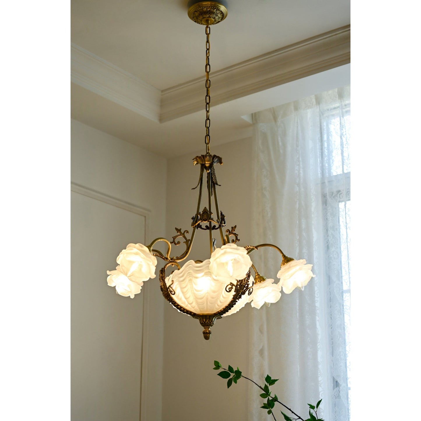 Kensington Palace Grand Chandelier