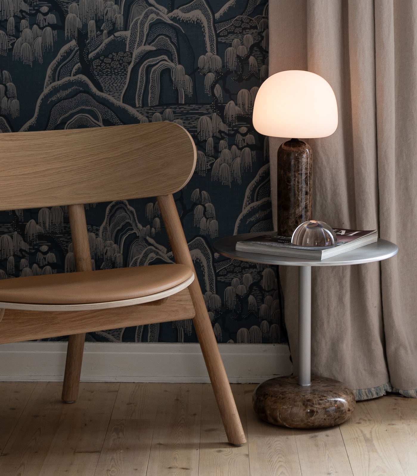 Kin Table Lamp