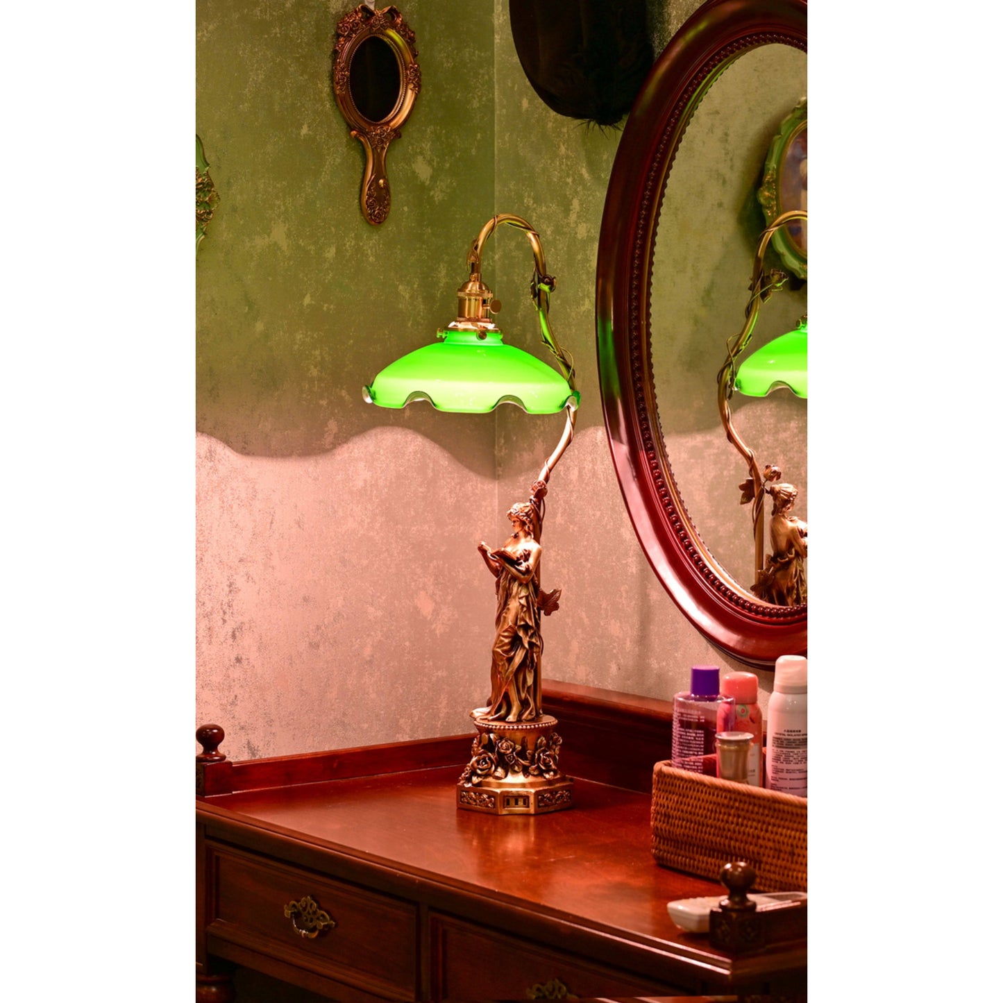 Lady Statue Glass Table Lamp