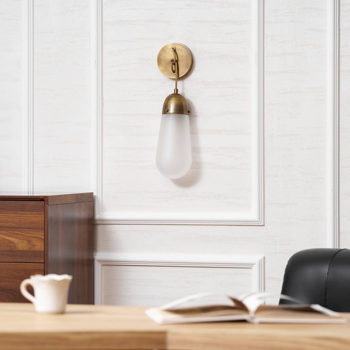 Lariat Wall Lamp