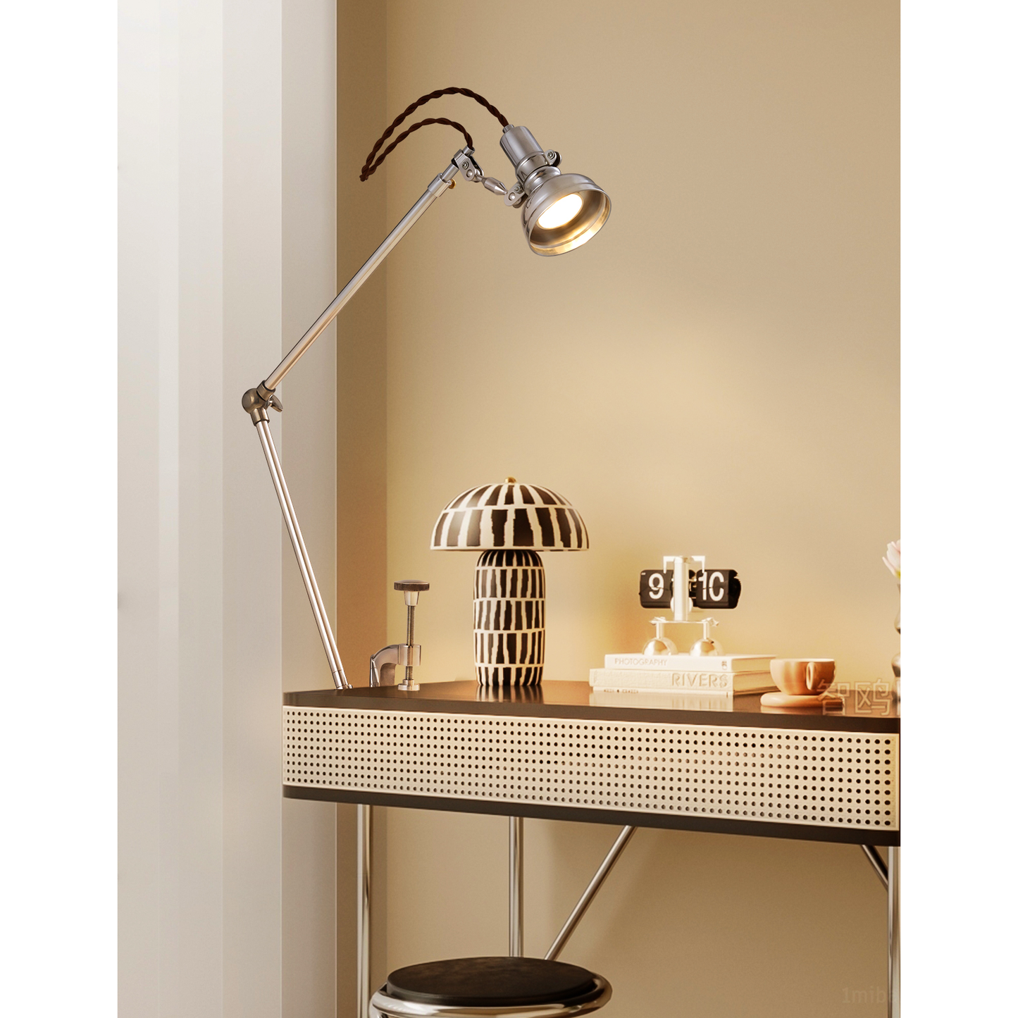Lumina Articulated Table Lamp