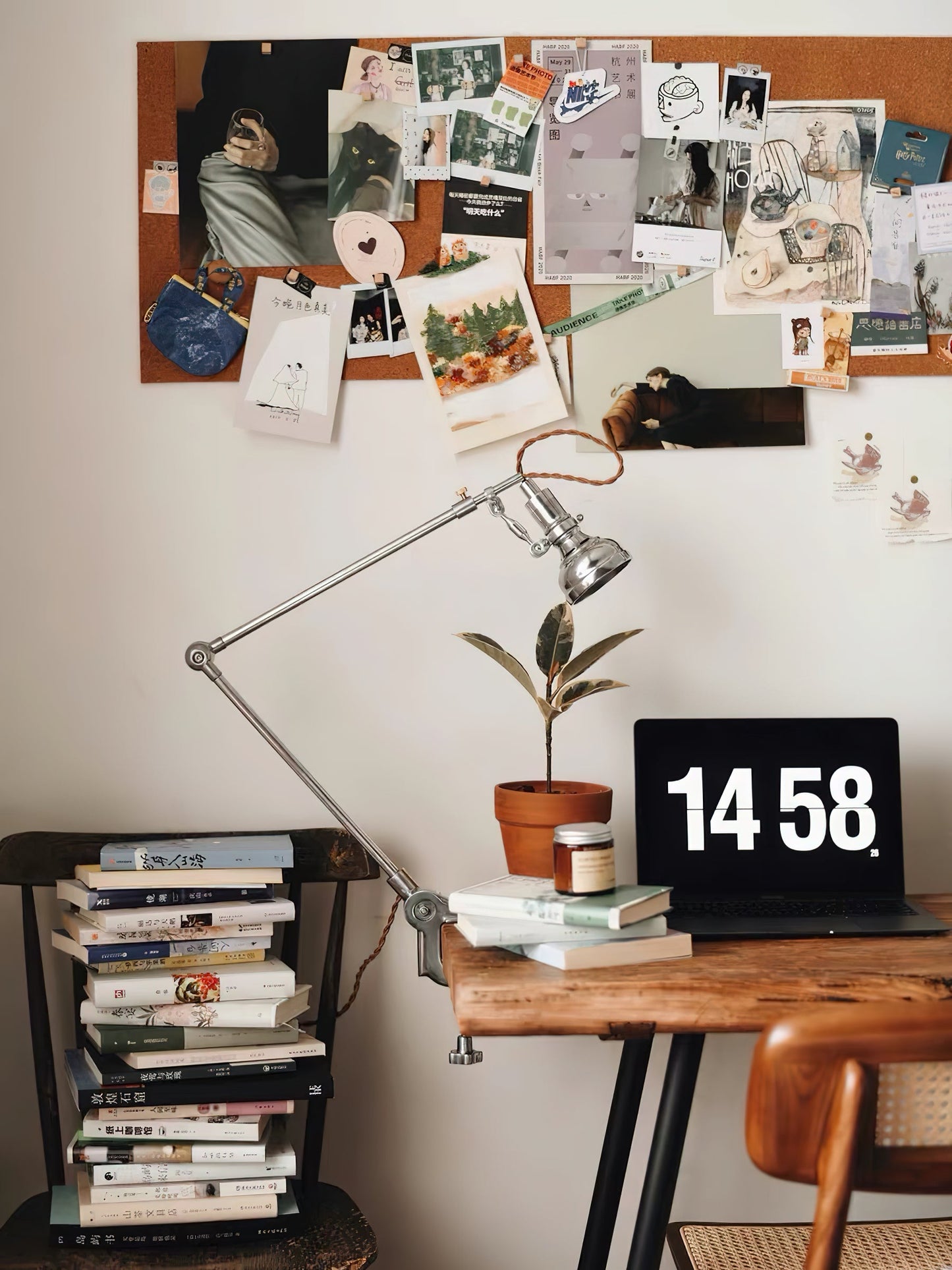 Lumina Articulated Table Lamp