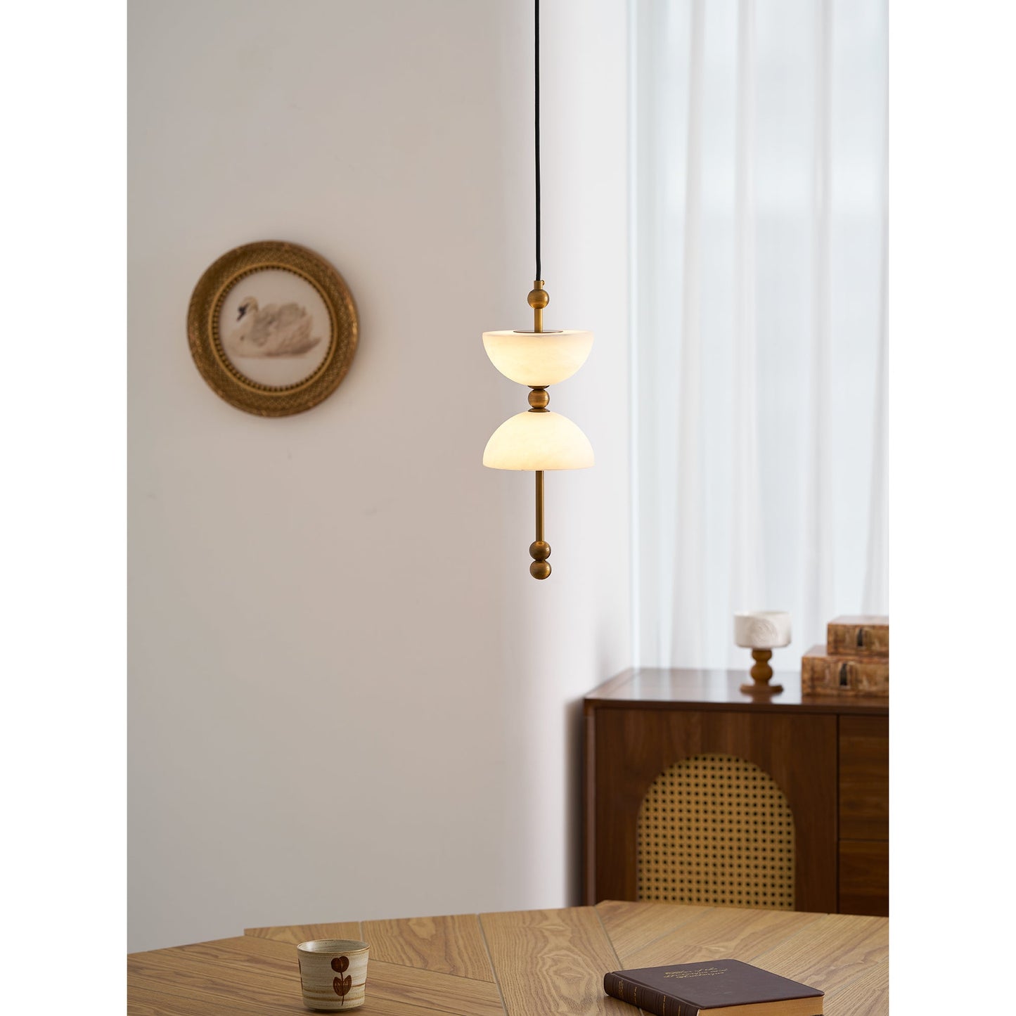 Lyra Alabaster Pendant Lamp