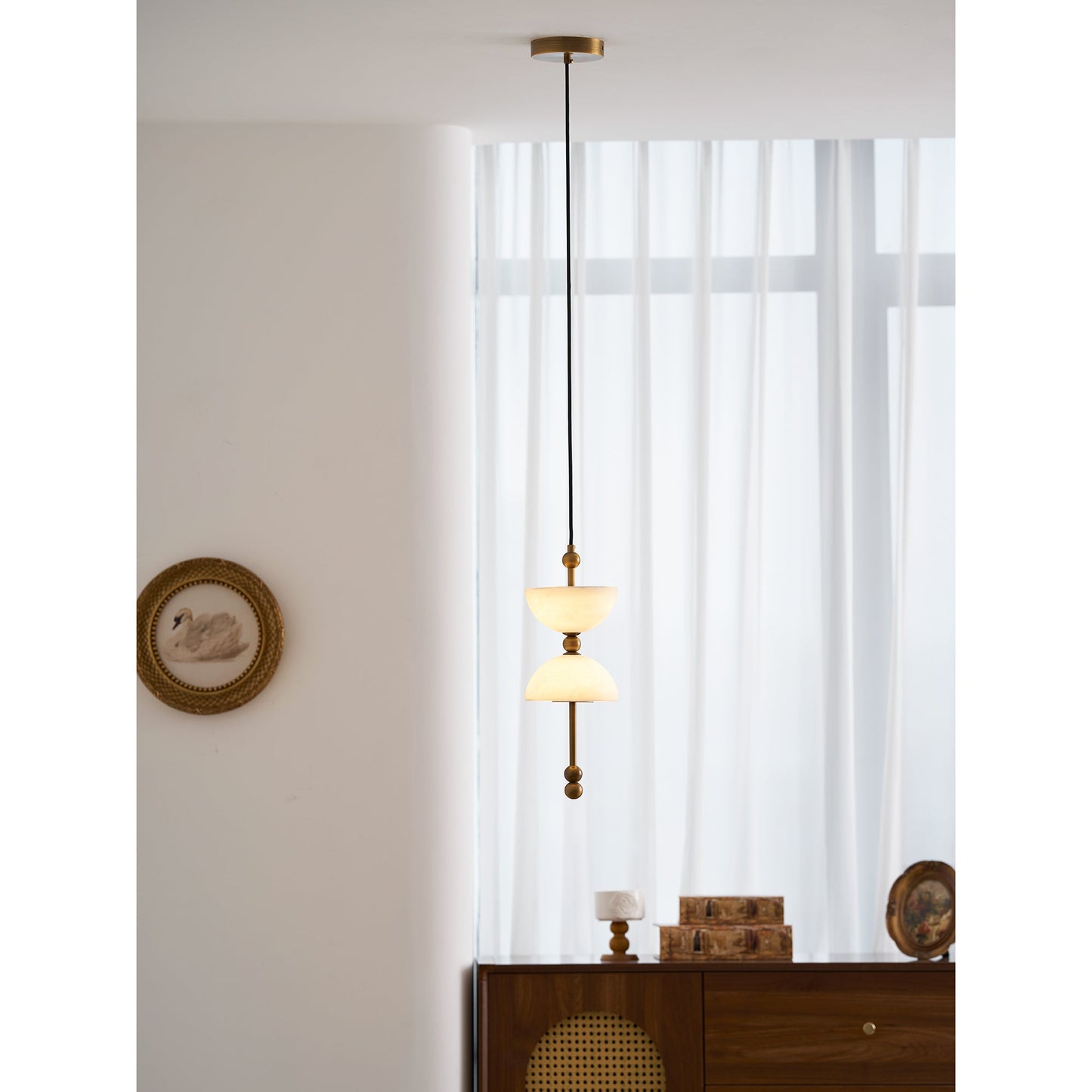 Lyra Alabaster Pendant Lamp