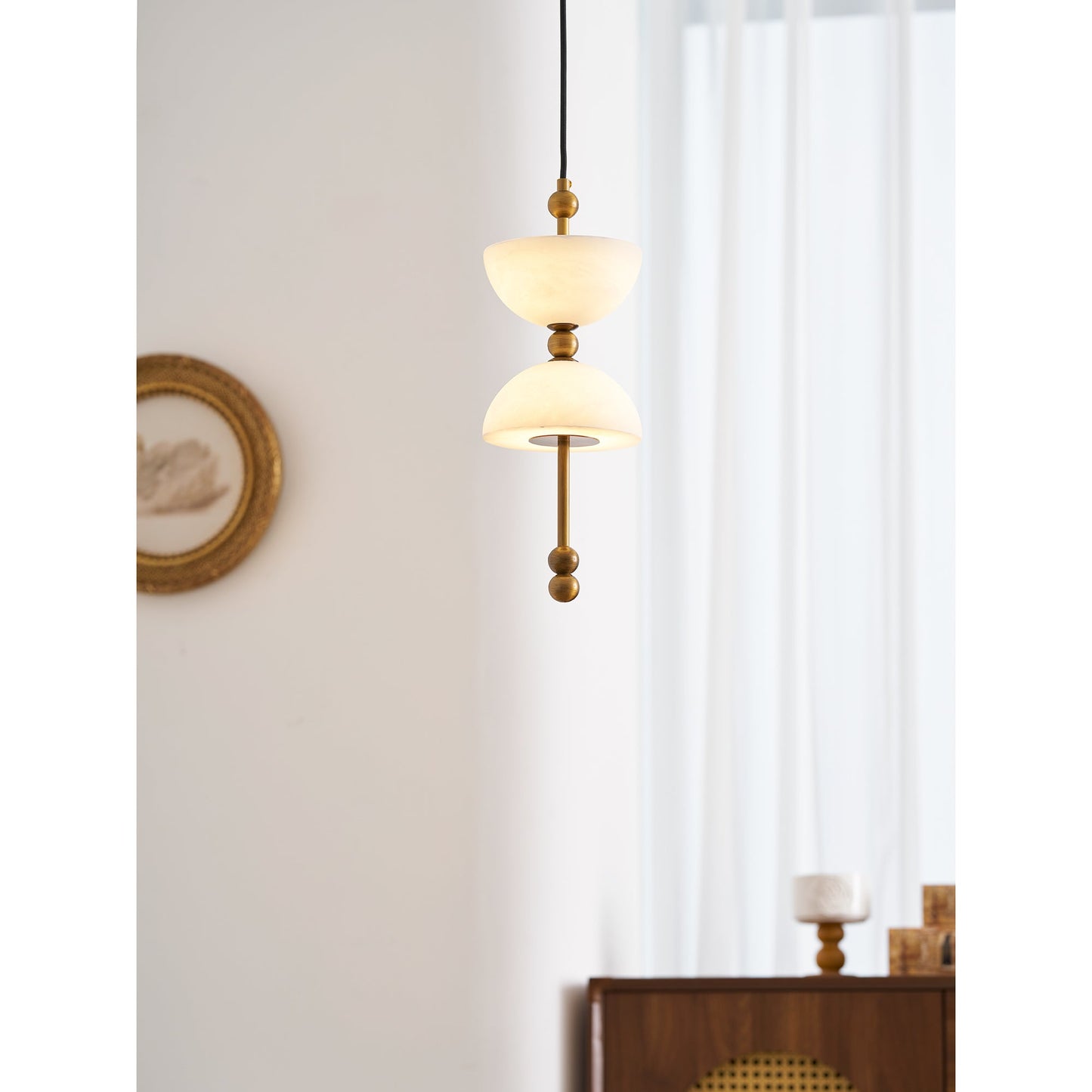 Lyra Alabaster Pendant Lamp