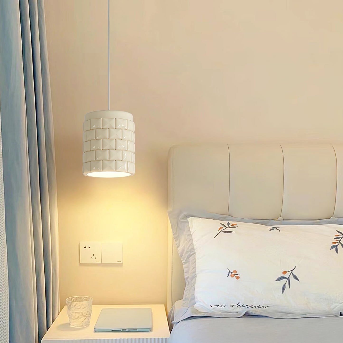 Lysne Girl Pendant Lamp