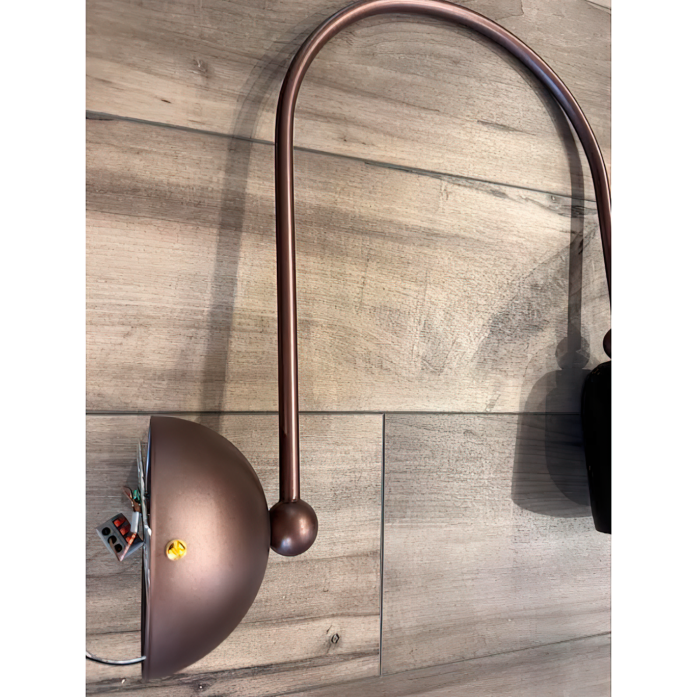 Madame Wall Lamp