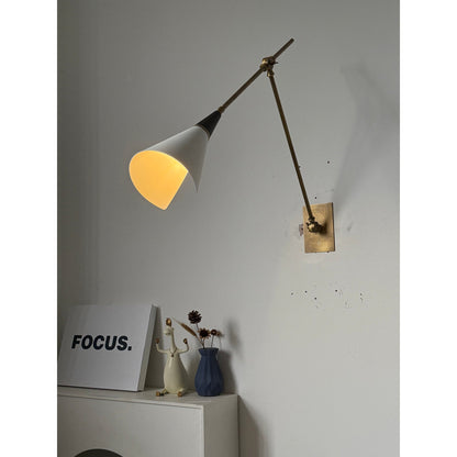 Magari Wall Lamp