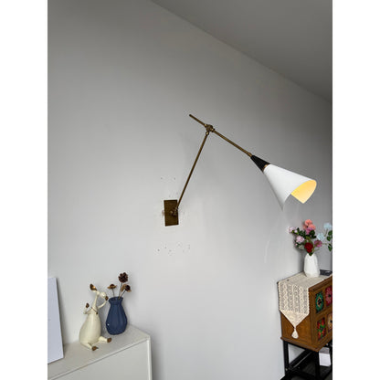 Magari Wall Lamp