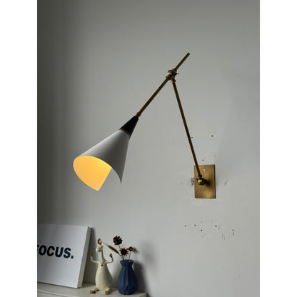Magari Wall Lamp