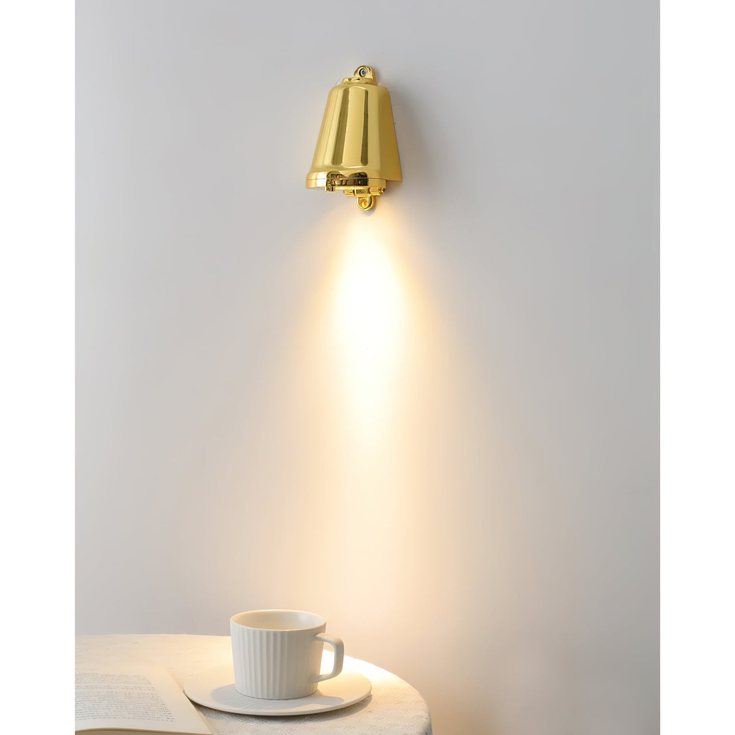 Mast Wall Lamp