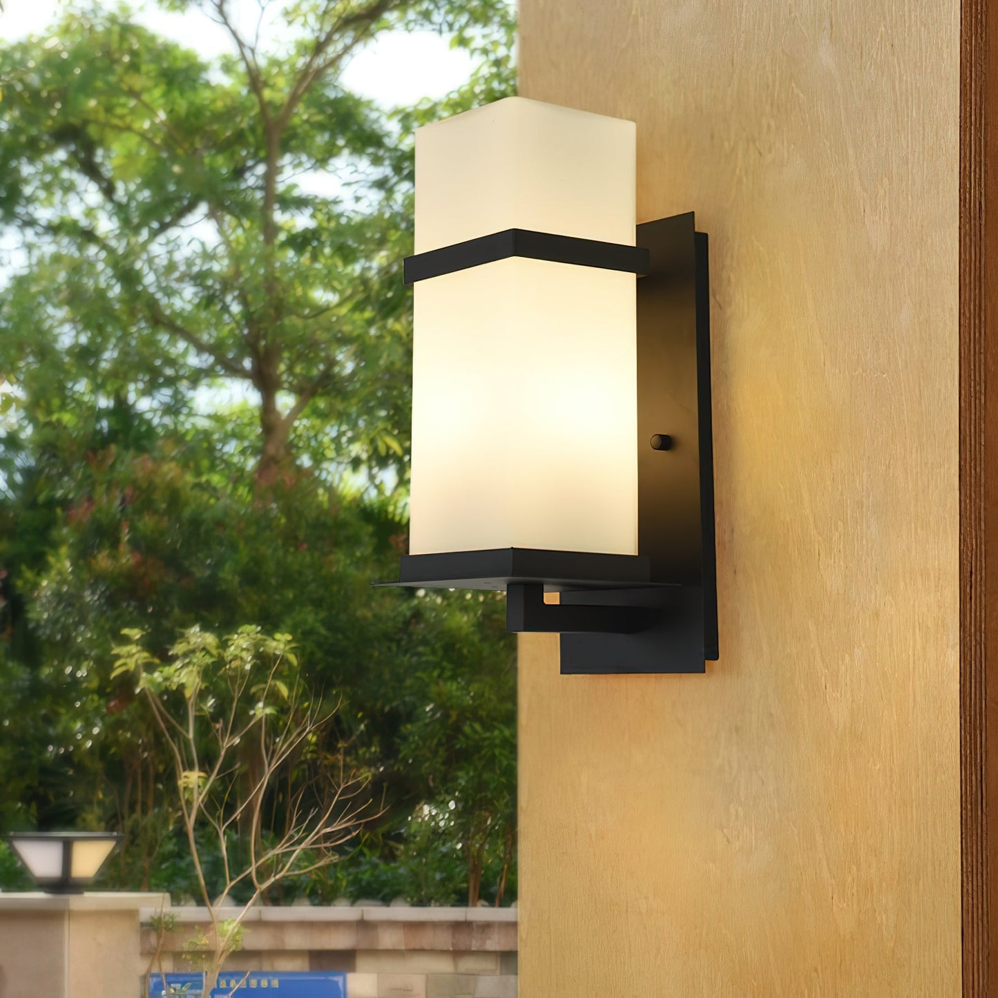 Mcdade Outdoor Wall Light