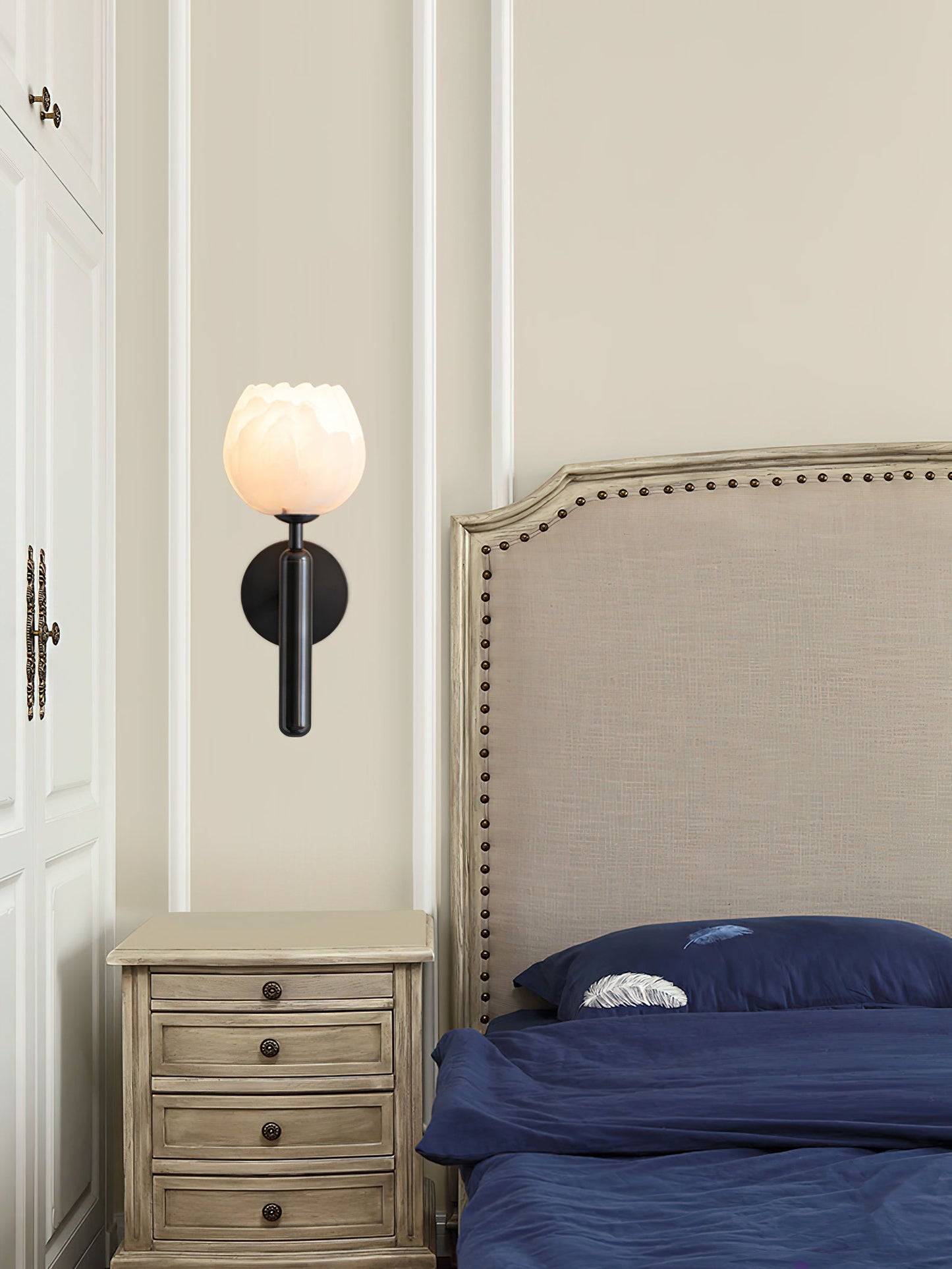 Mian Alabaster Wall Lamp