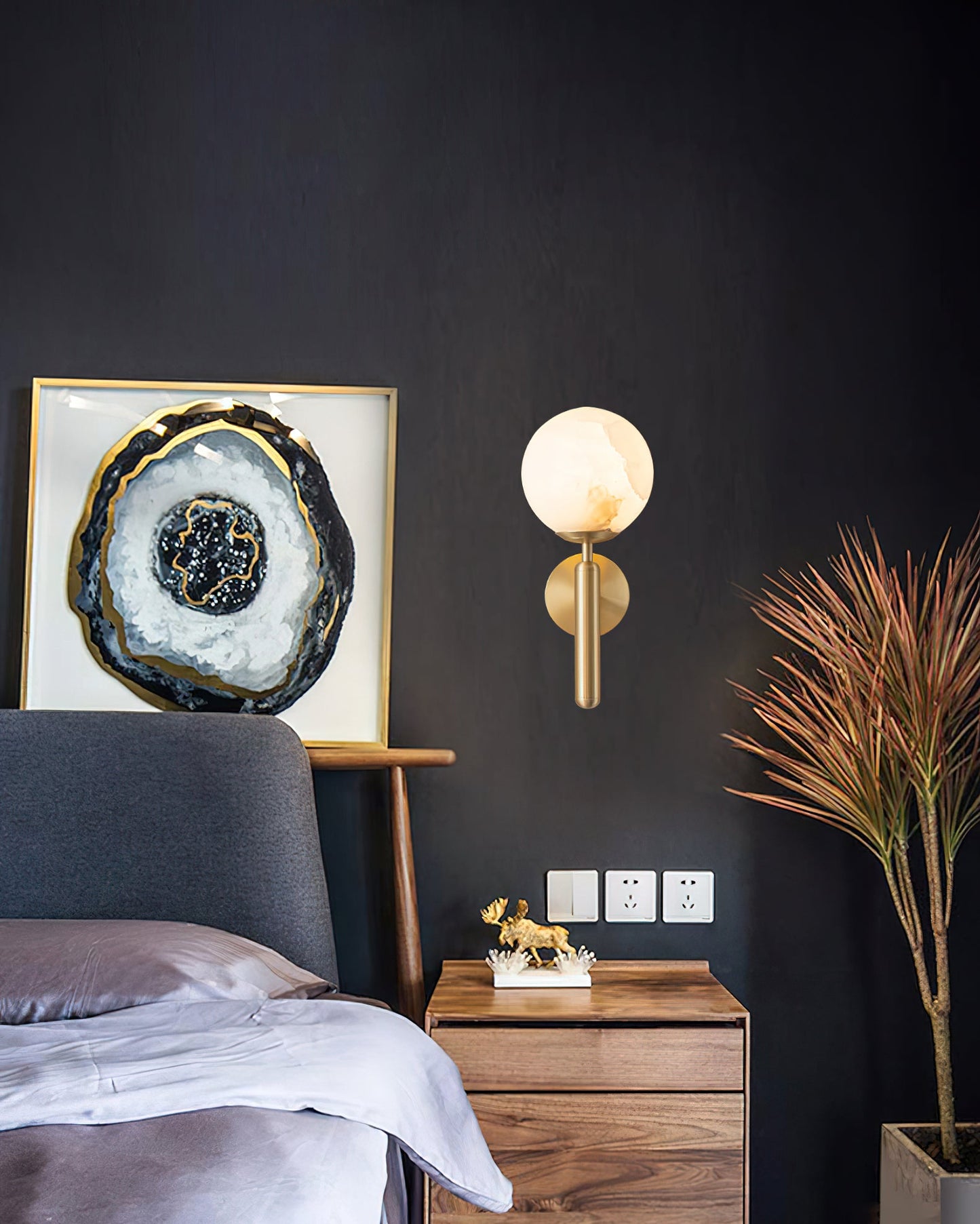 Mian Alabaster Wall Lamp