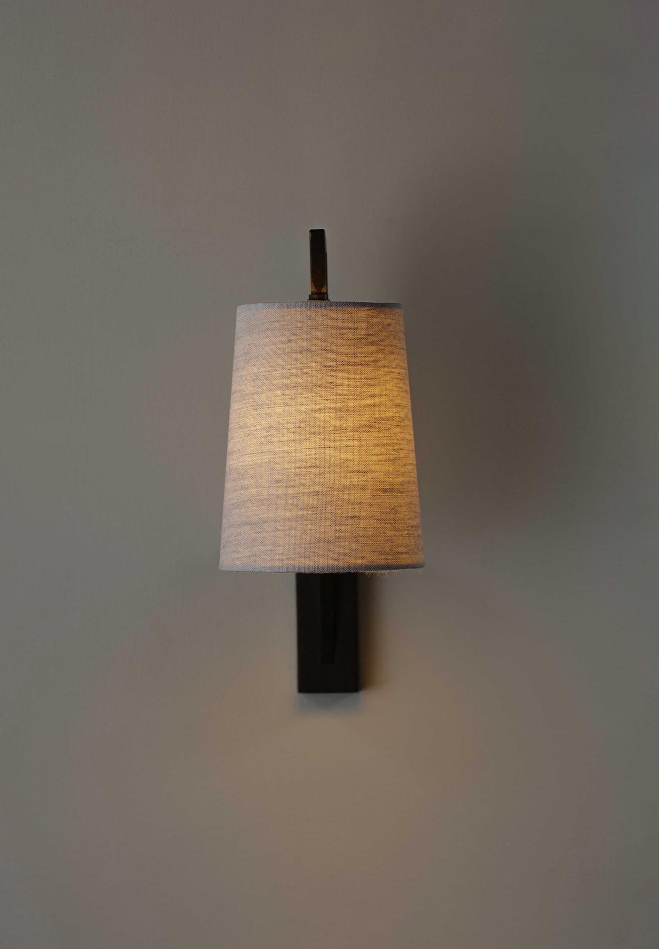 Monty Wall Lamp