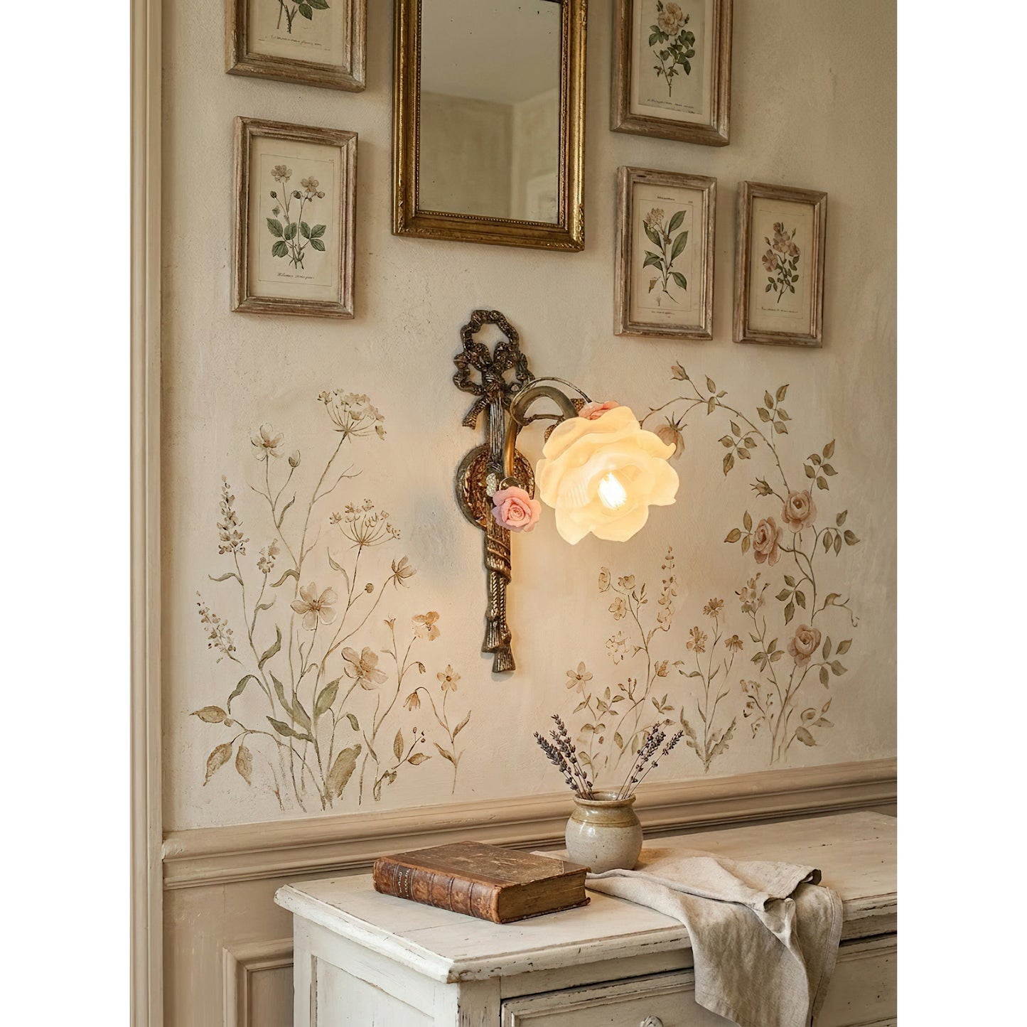 Neiman Wall Lamp