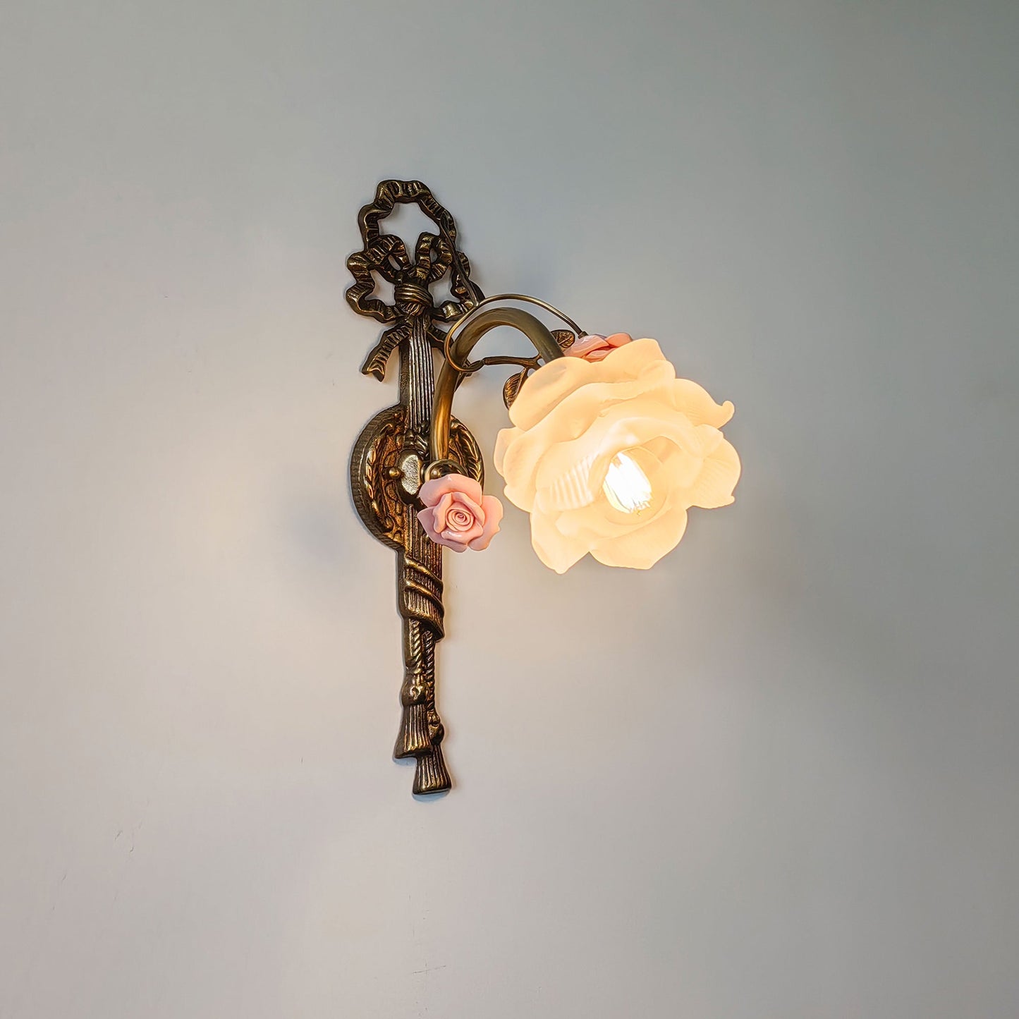 Neiman Wall Lamp
