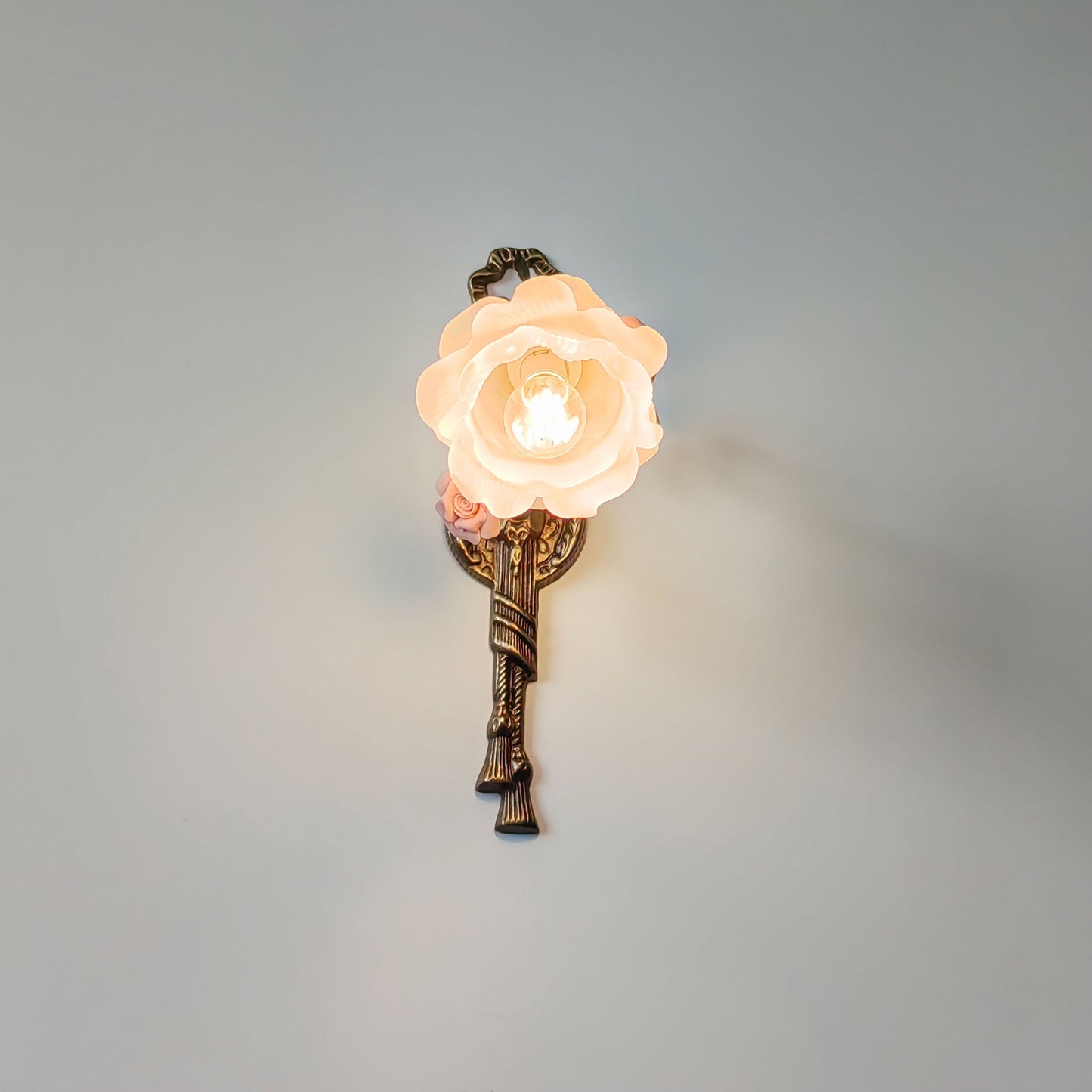 Neiman Wall Lamp