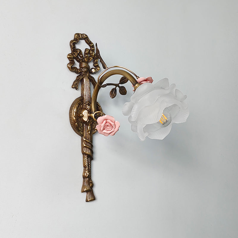 Neiman Wall Lamp