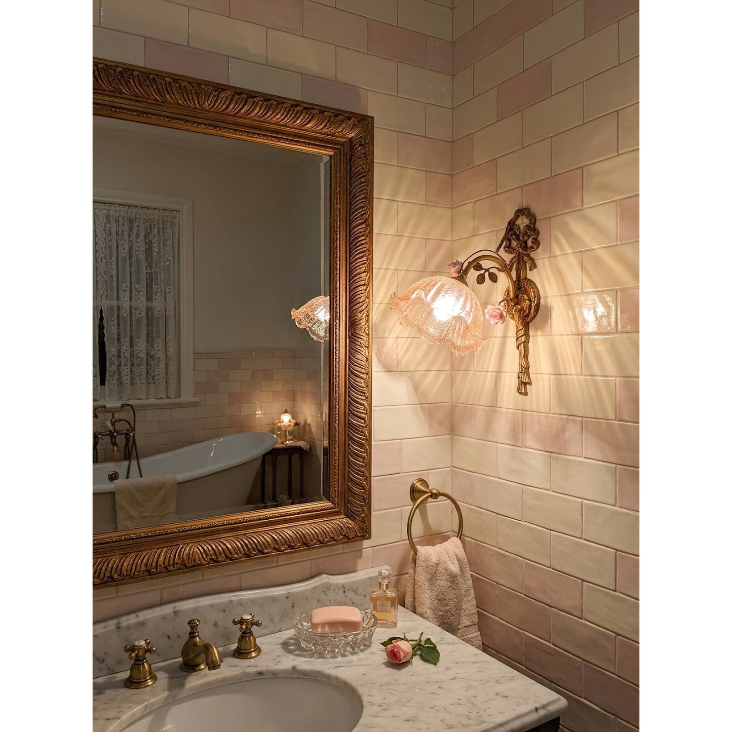Neiman Wall Lamp