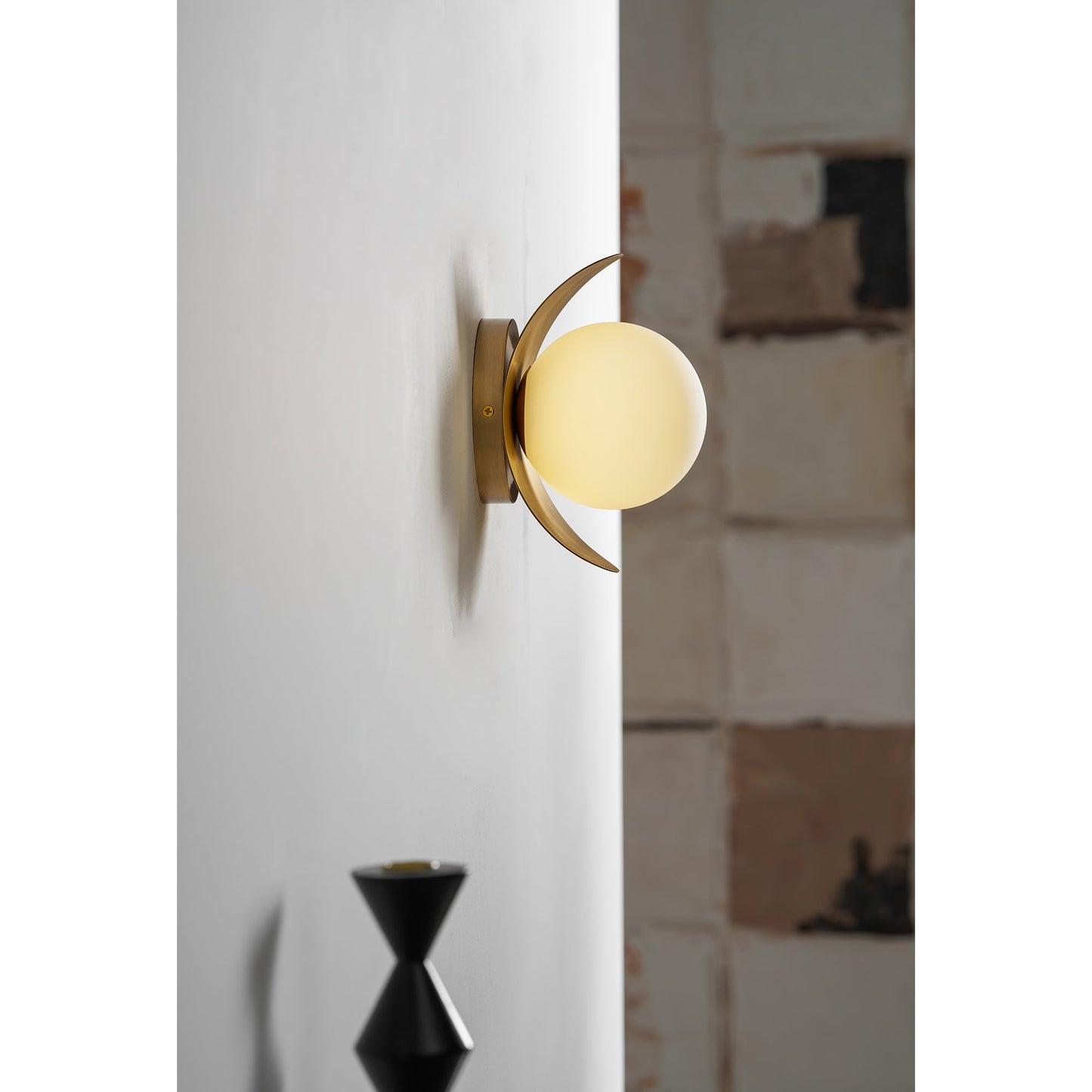 Nouvel Wall Lamp