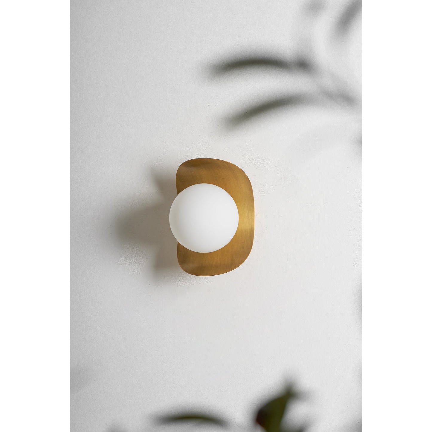 Nouvel Wall Lamp