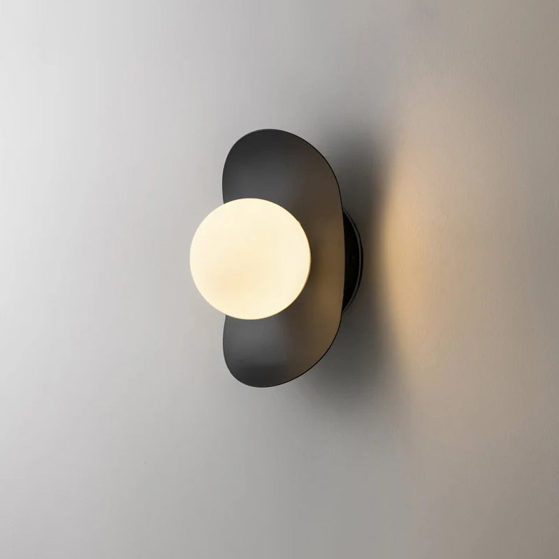 Nouvel Wall Lamp