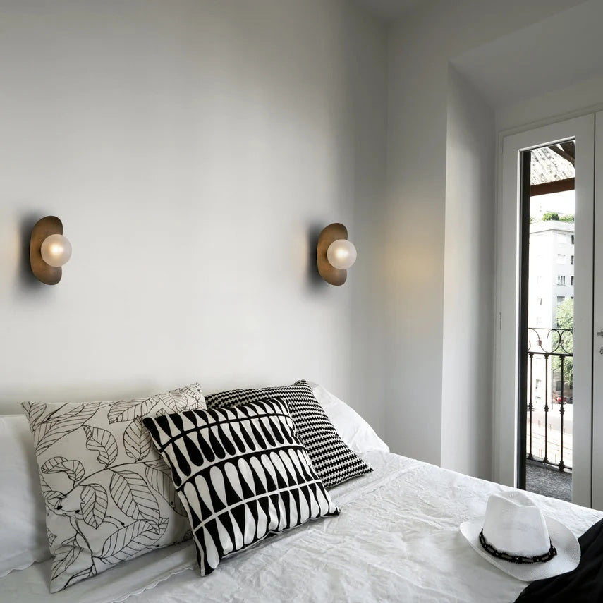 Nouvel Wall Lamp