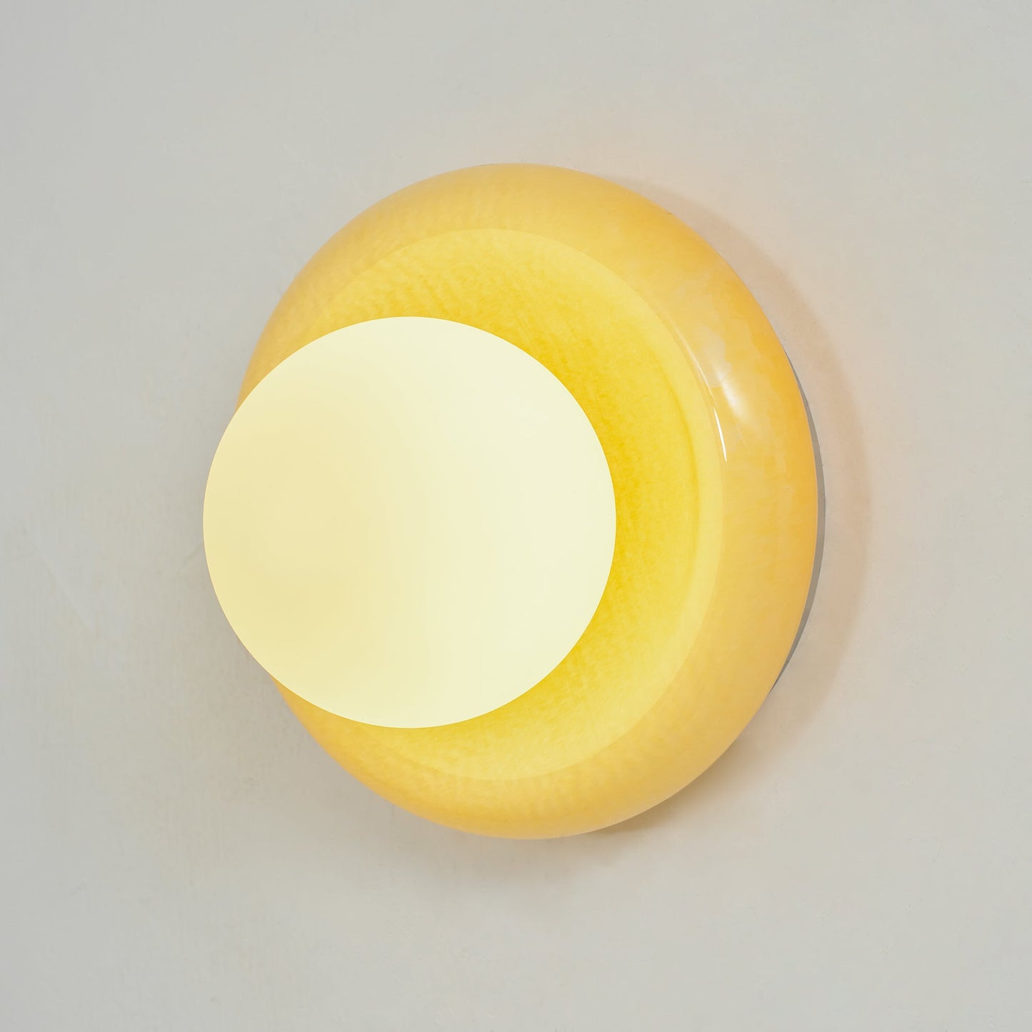 Novi Onyx Wall Lamp