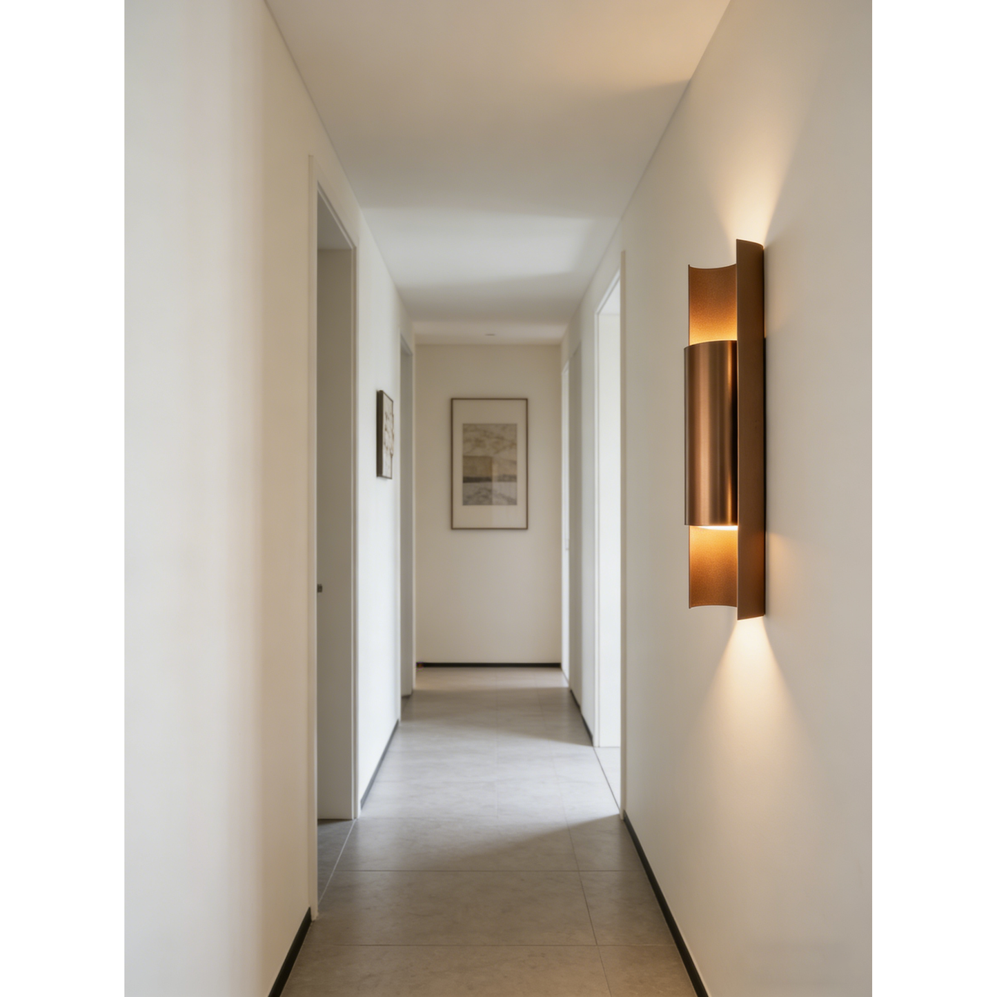 Nyx Wall Lamp