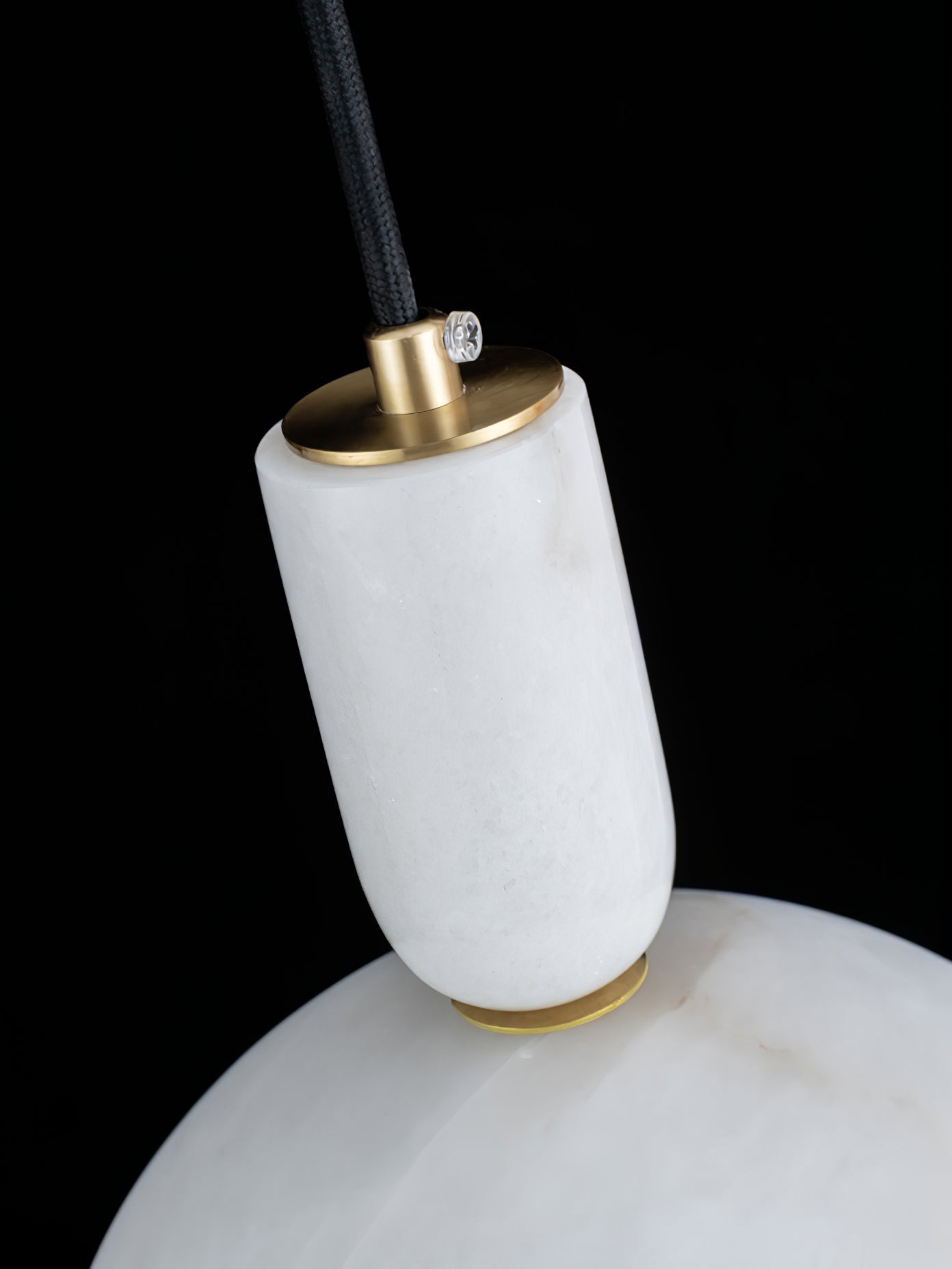 Oki Alabaster Pendnat Light