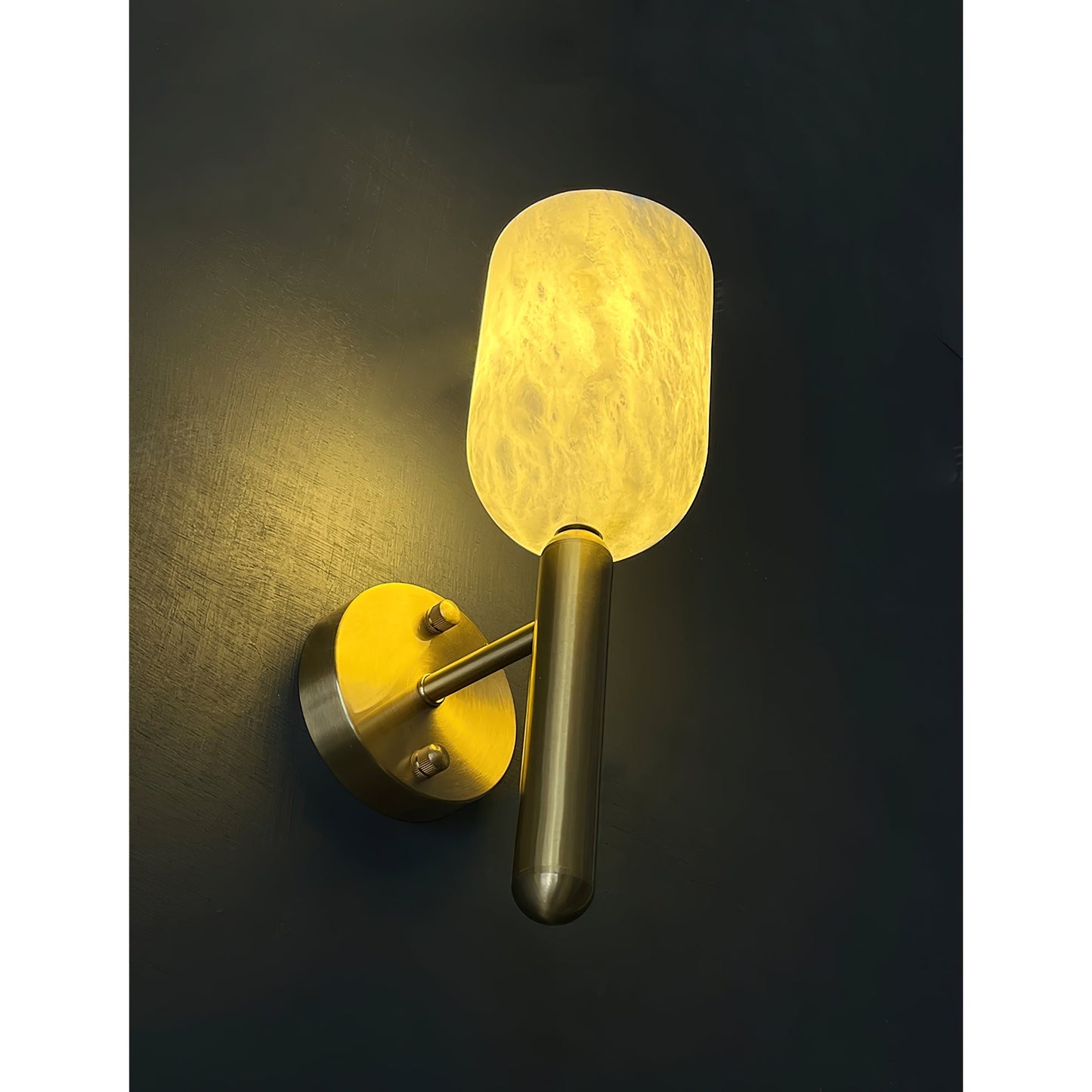Omo Alabaster Wall Lamp